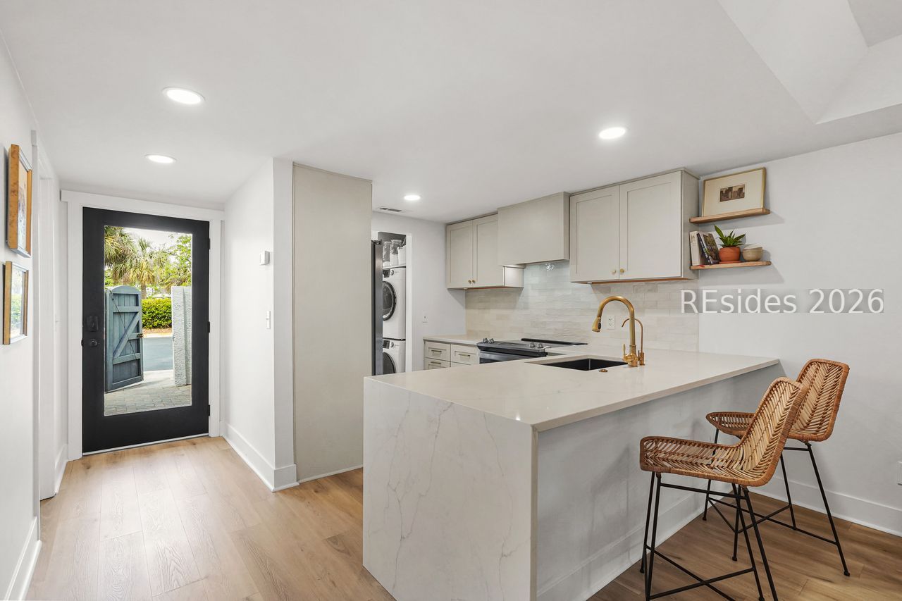 2 William Hilton Parkway Unit: 506