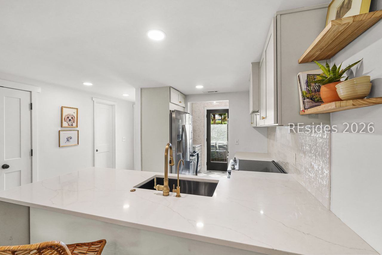 2 William Hilton Parkway Unit: 506