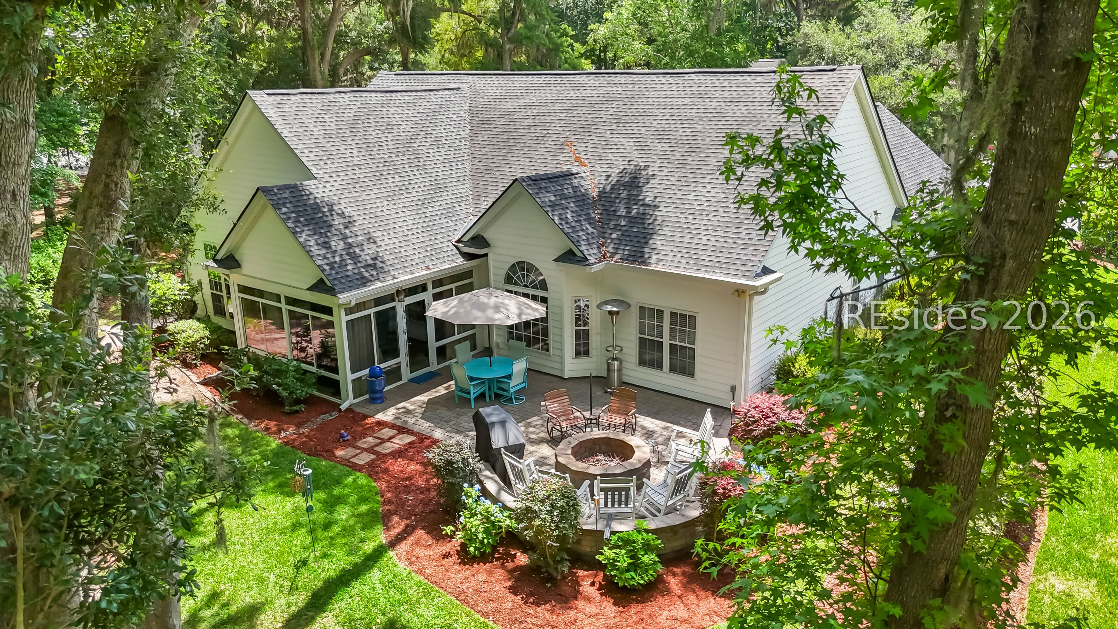44 Point West Drive