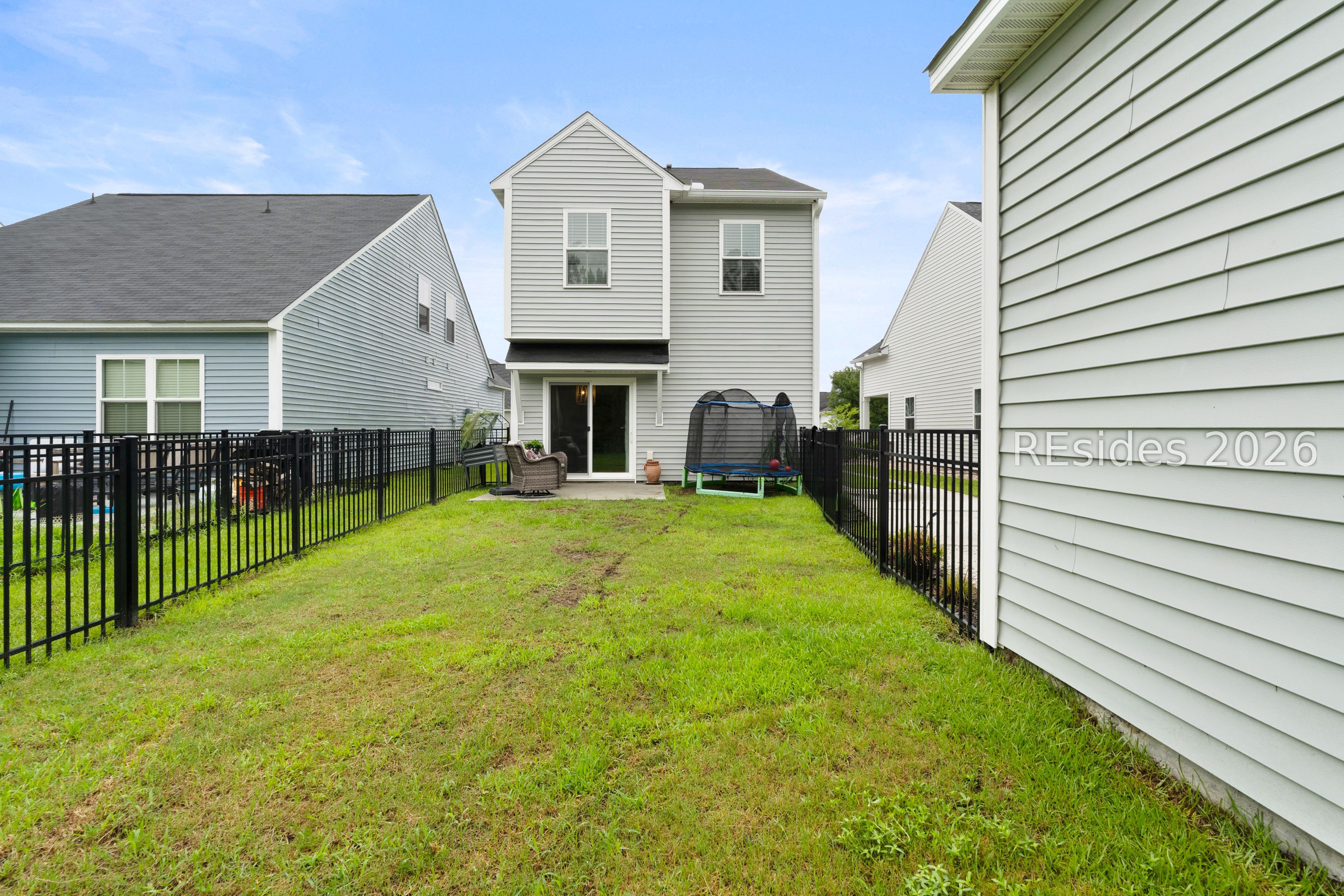 54 Garden Row Drive N