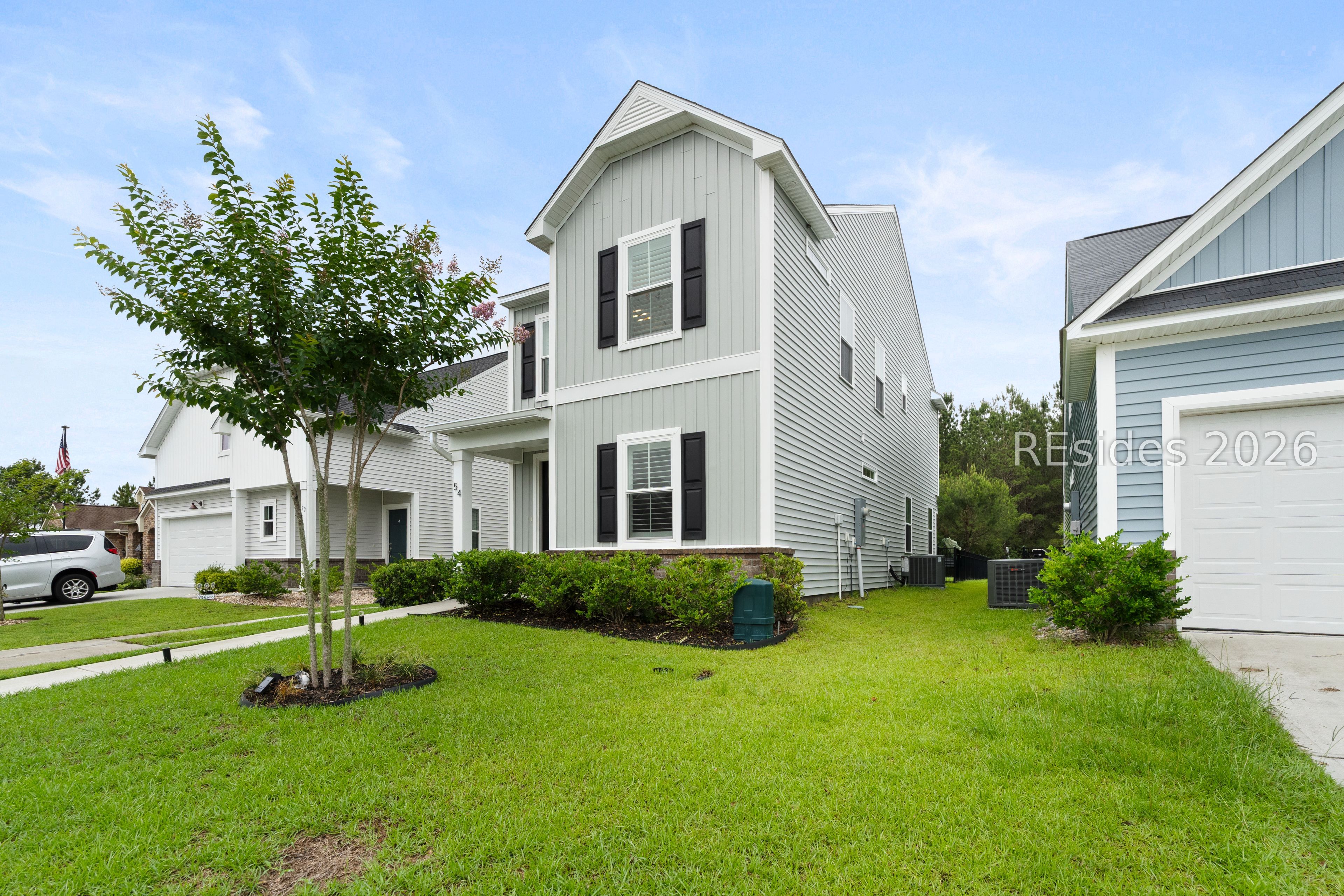 54 Garden Row Drive N