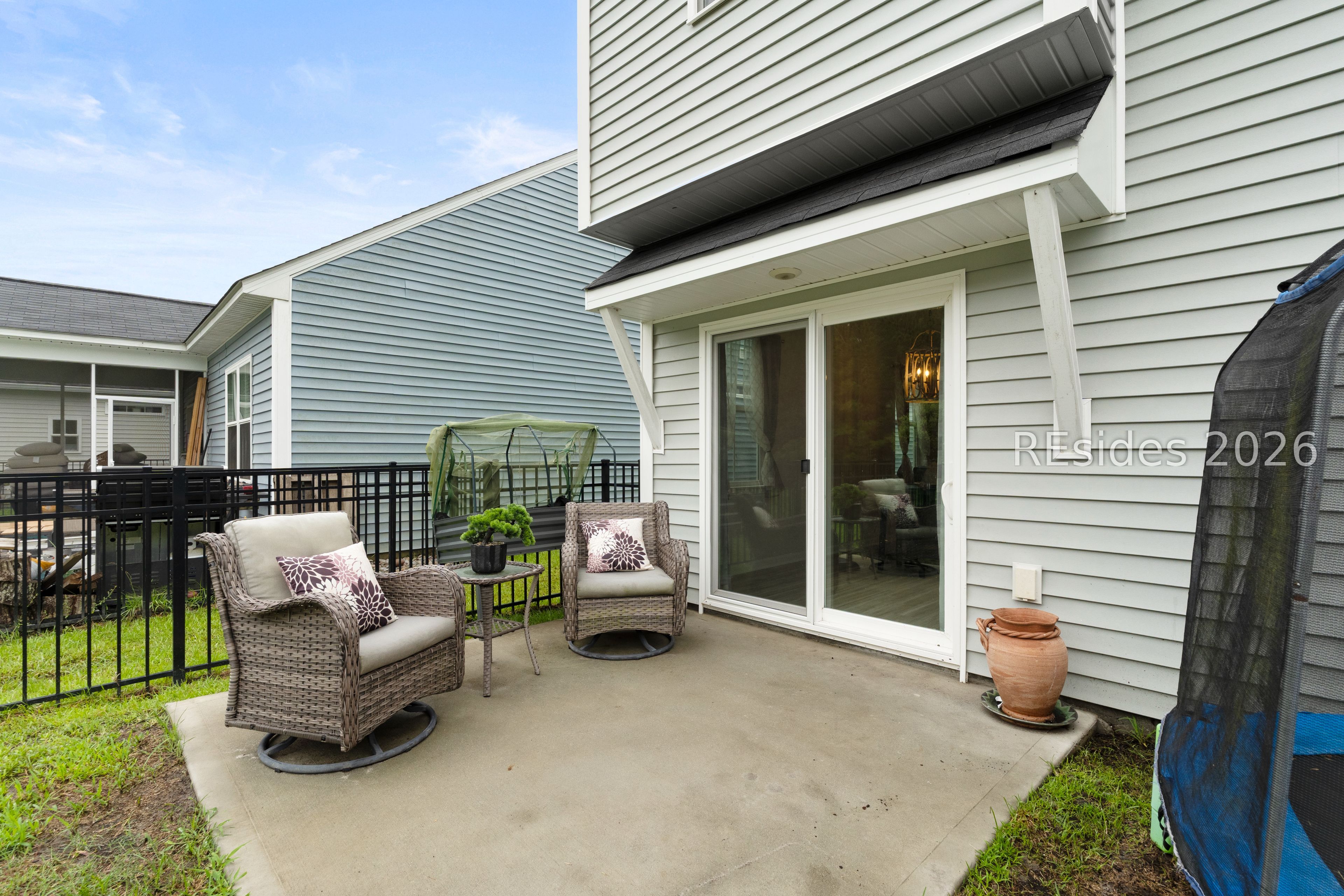 54 Garden Row Drive N