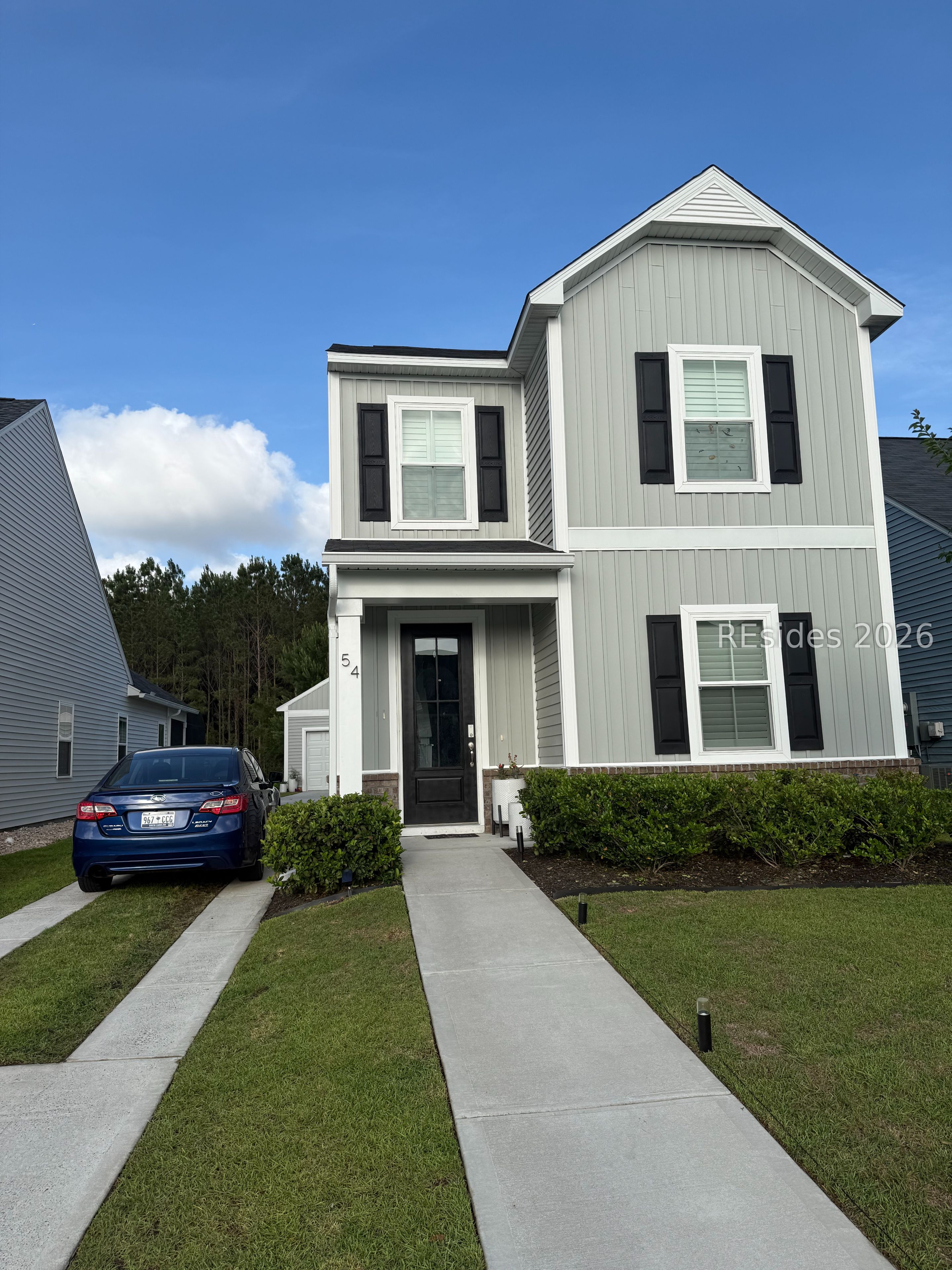 54 Garden Row Drive N