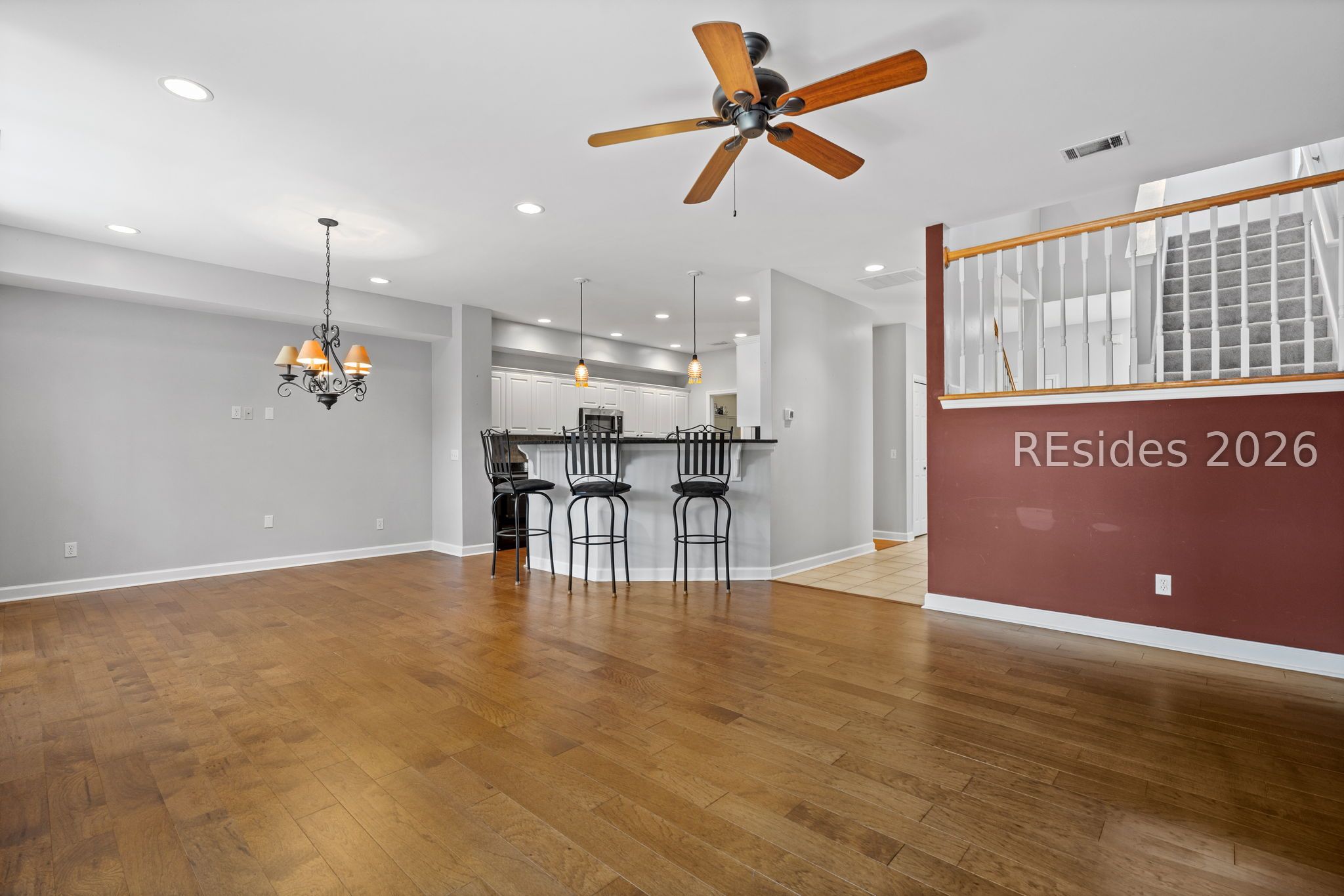 12 Gold Oak Drive
