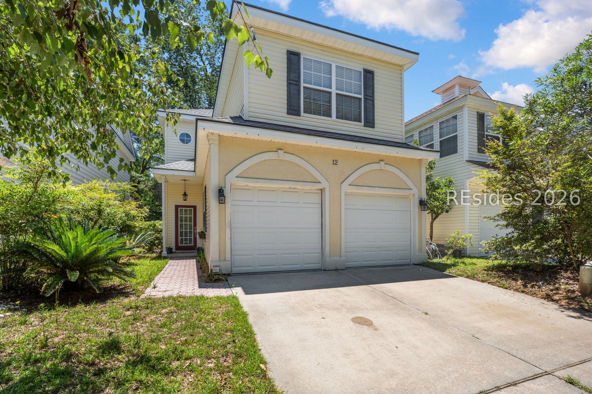 12 Gold Oak Drive