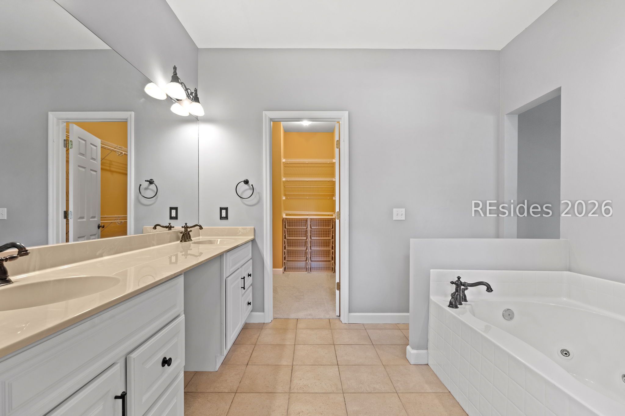 12 Gold Oak Drive