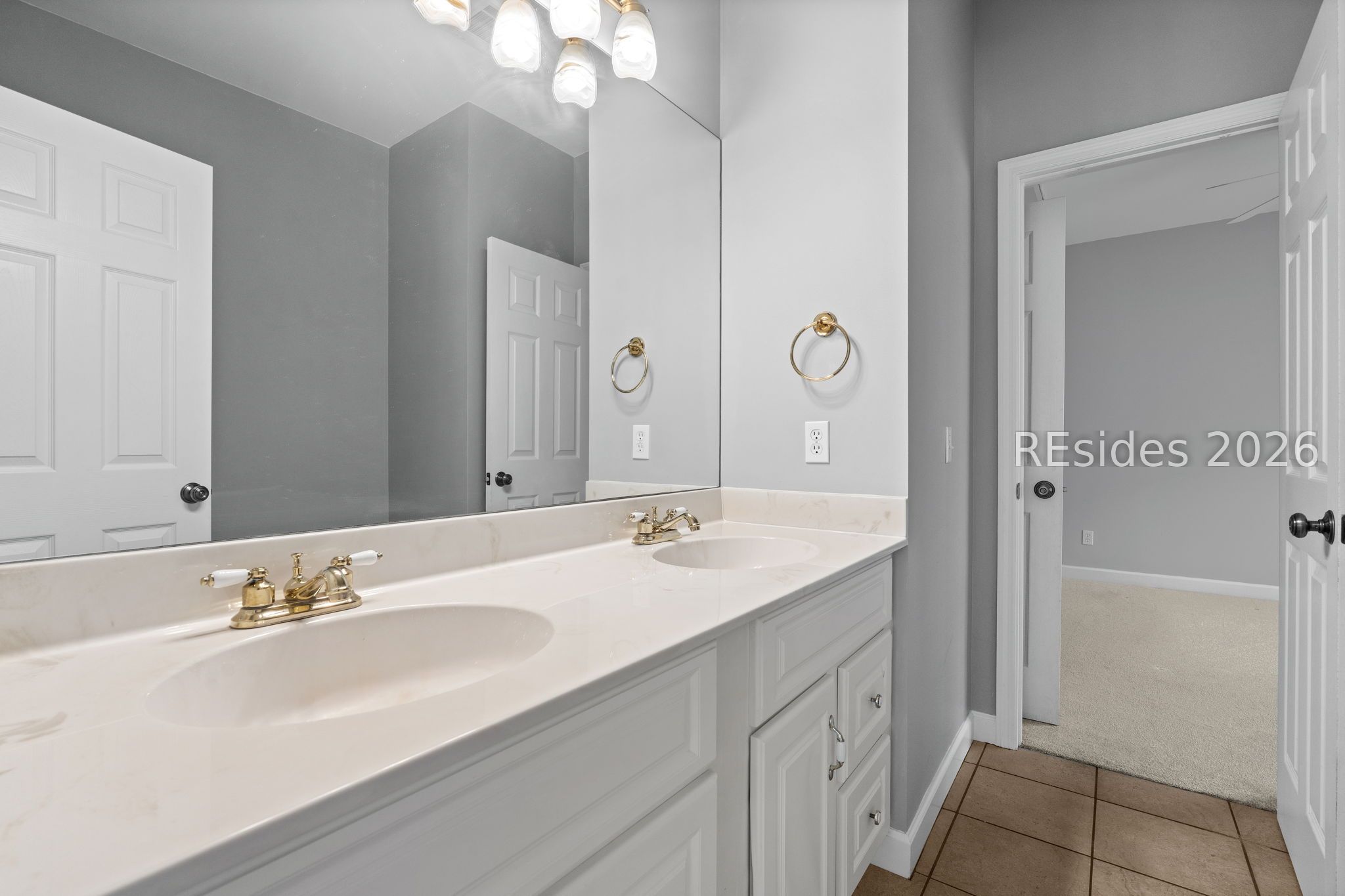 12 Gold Oak Drive