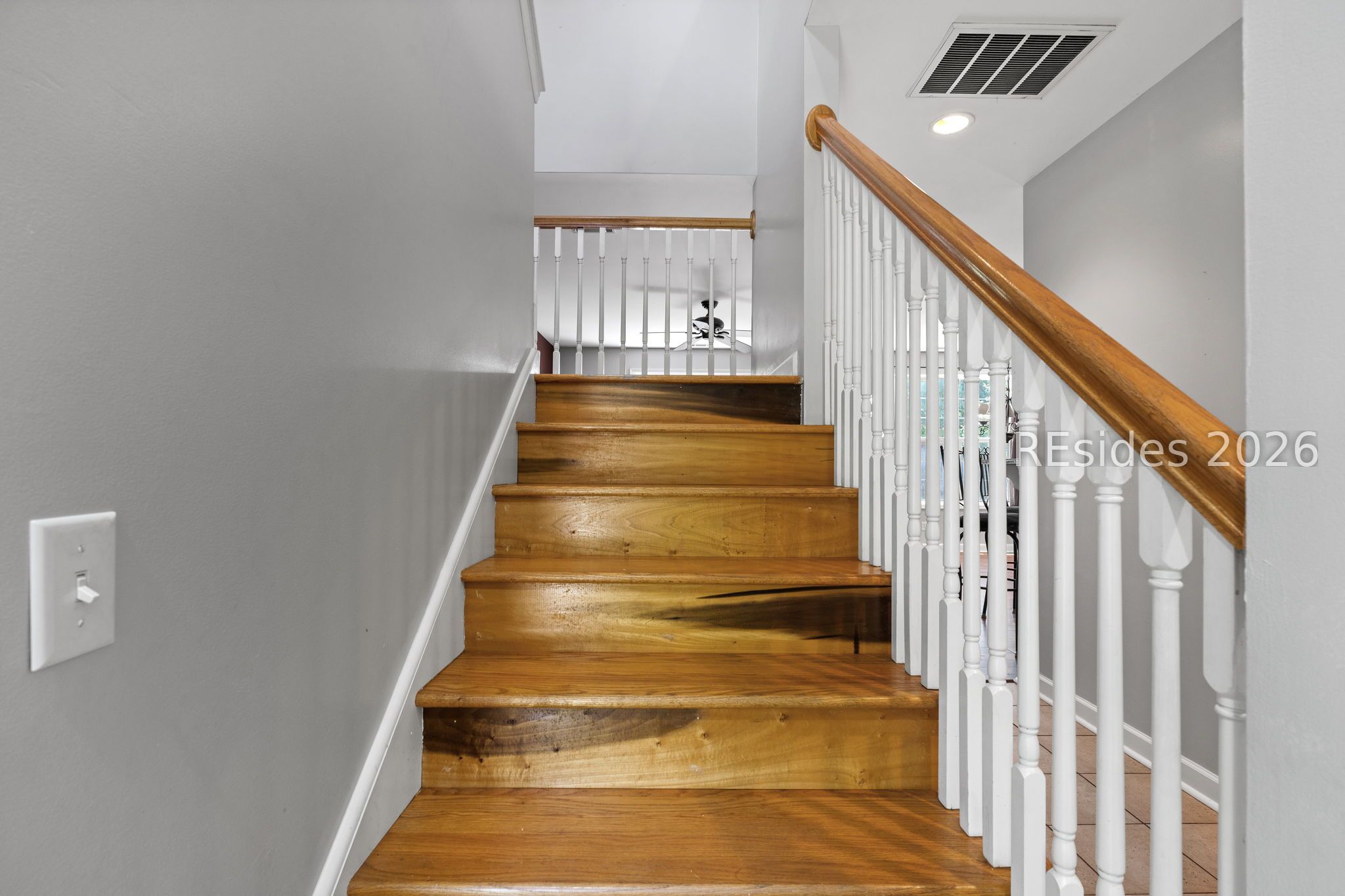 12 Gold Oak Drive