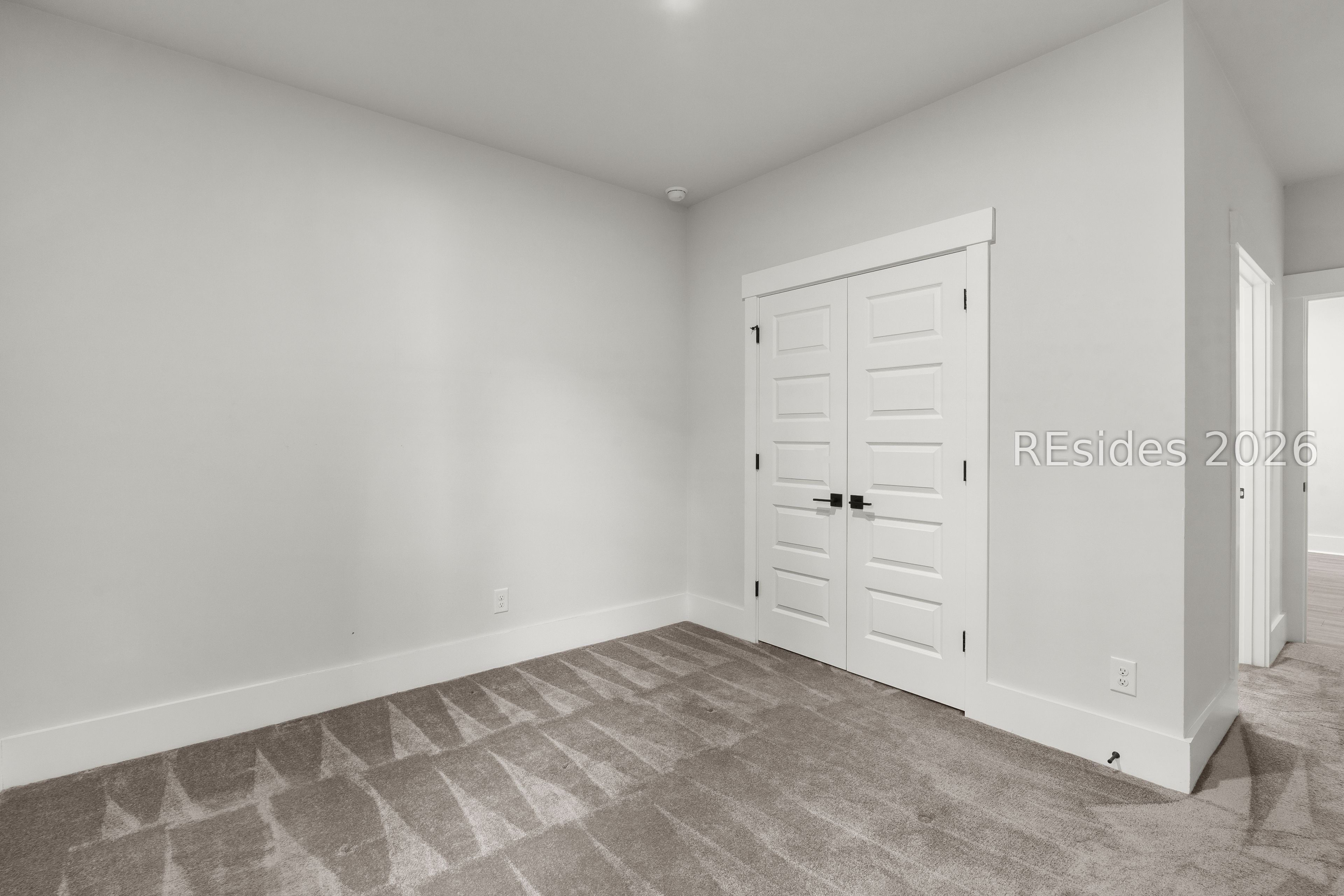 10 Runner Stone Road