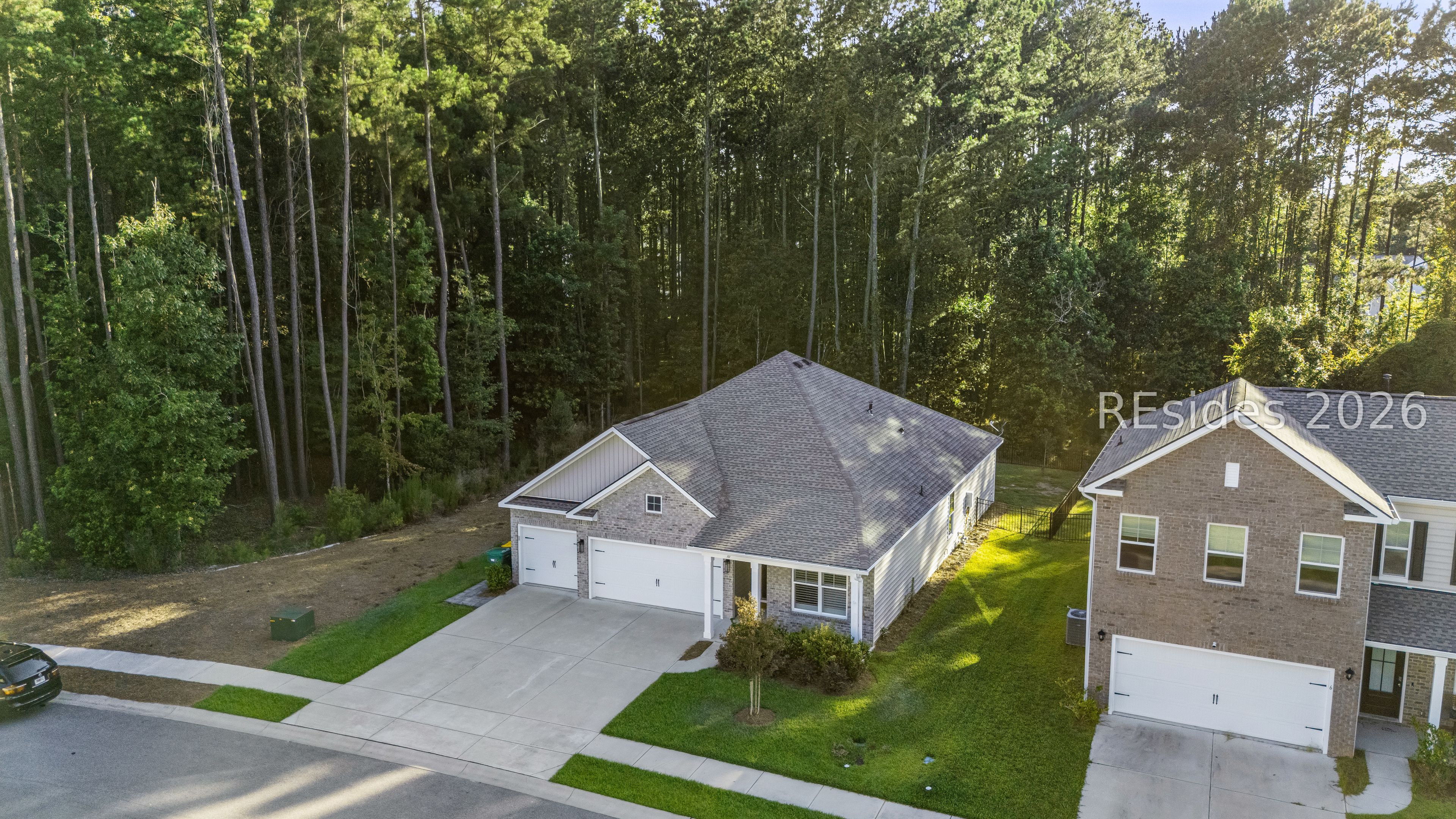10 Runner Stone Road
