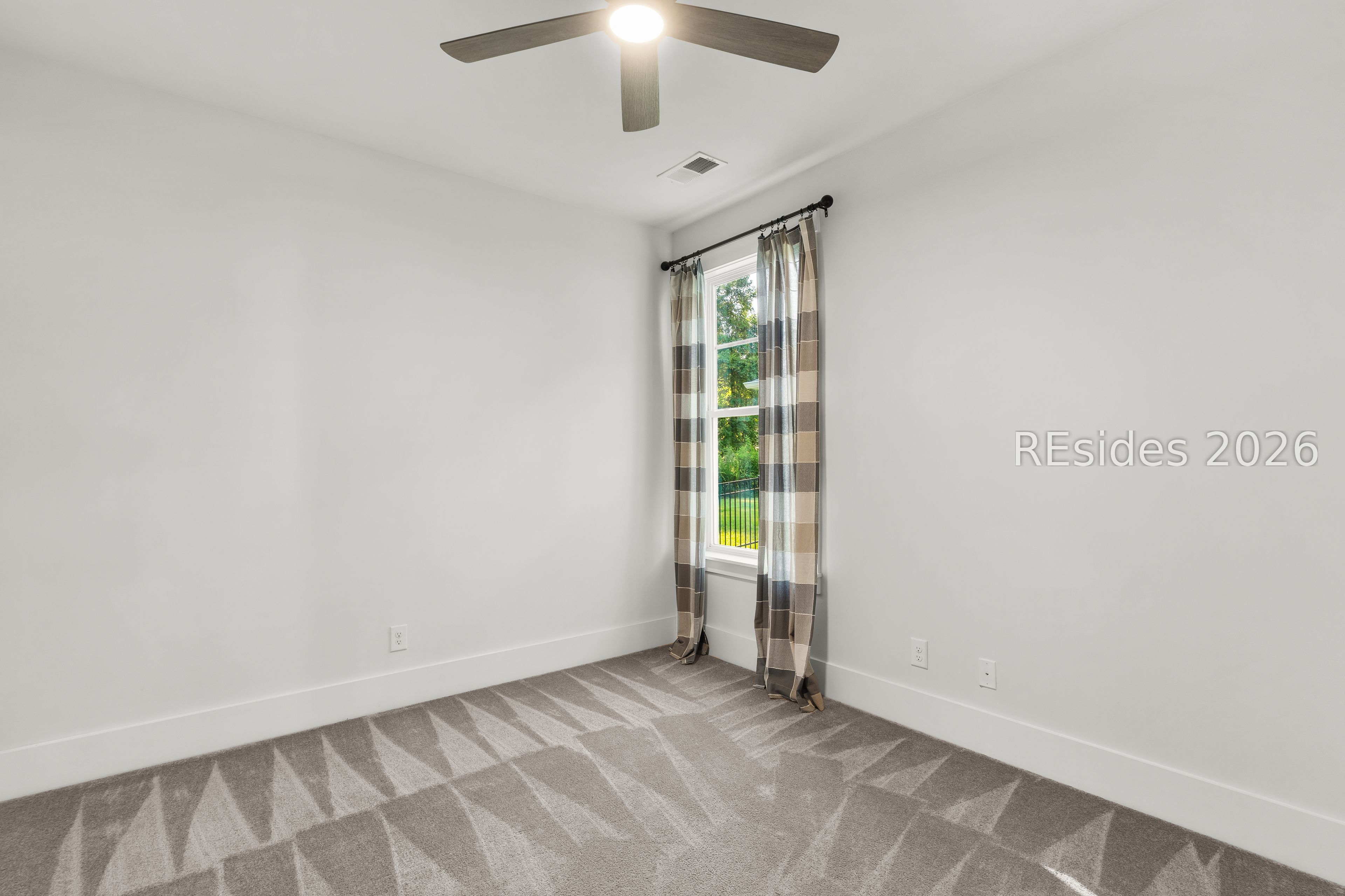 10 Runner Stone Road