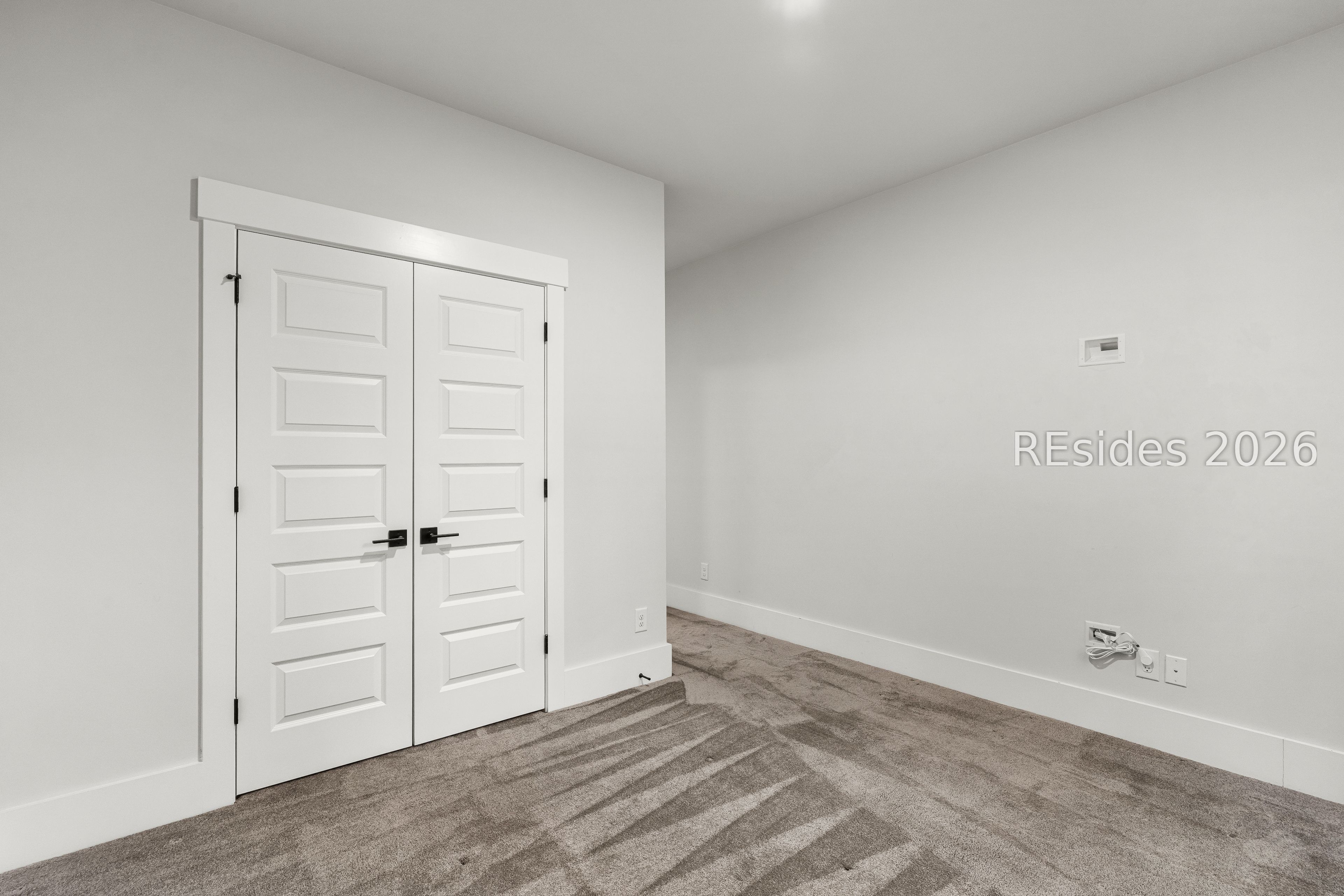 10 Runner Stone Road