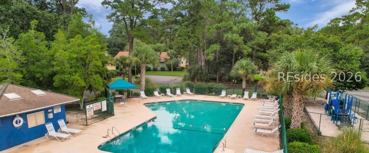 58 Pine Burr Road Unit: 58