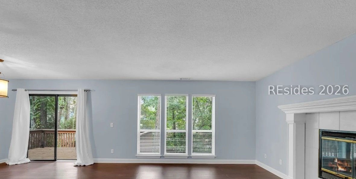 58 Pine Burr Road Unit: 58