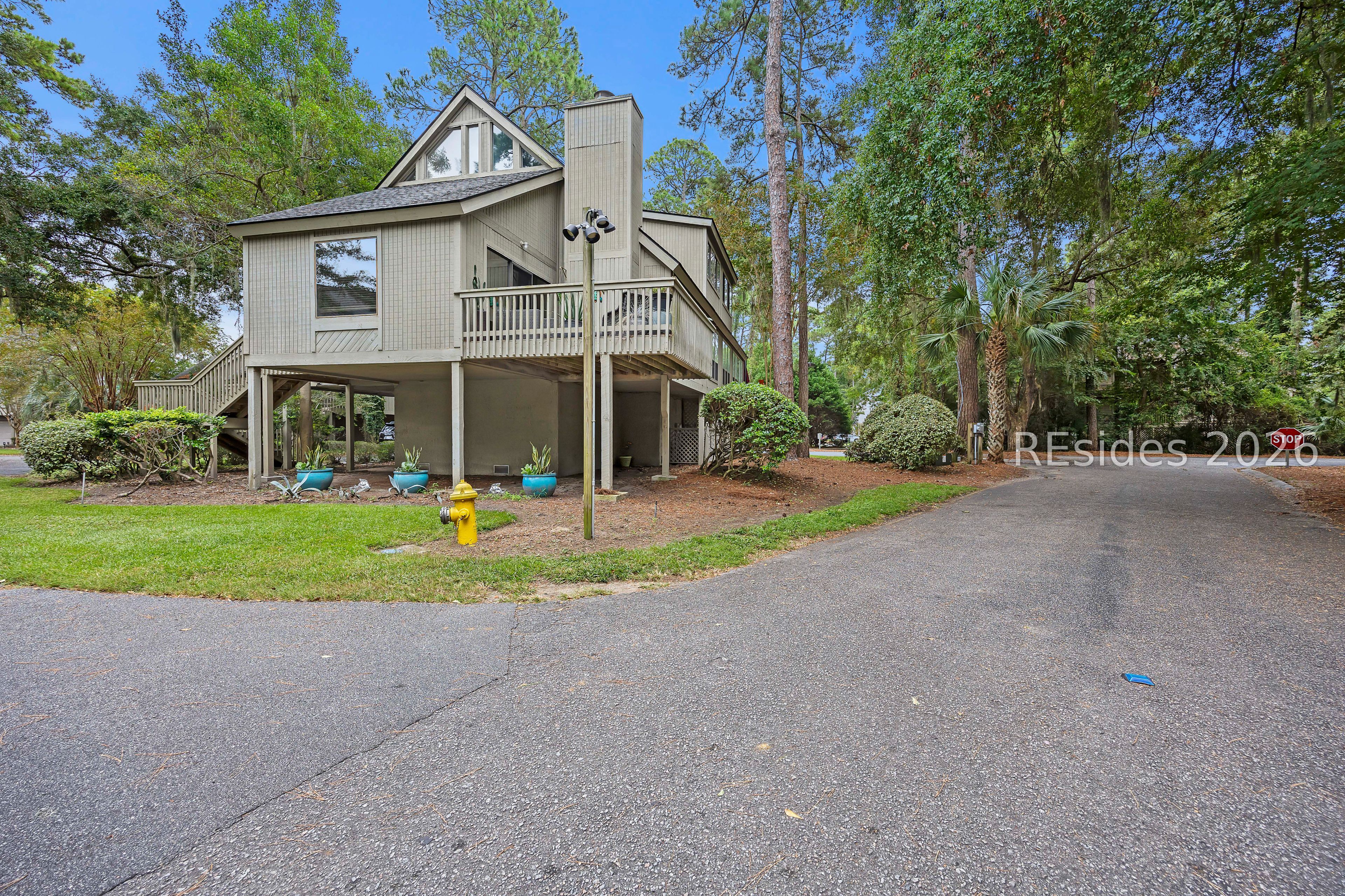 10 Compass Point Unit: 10B