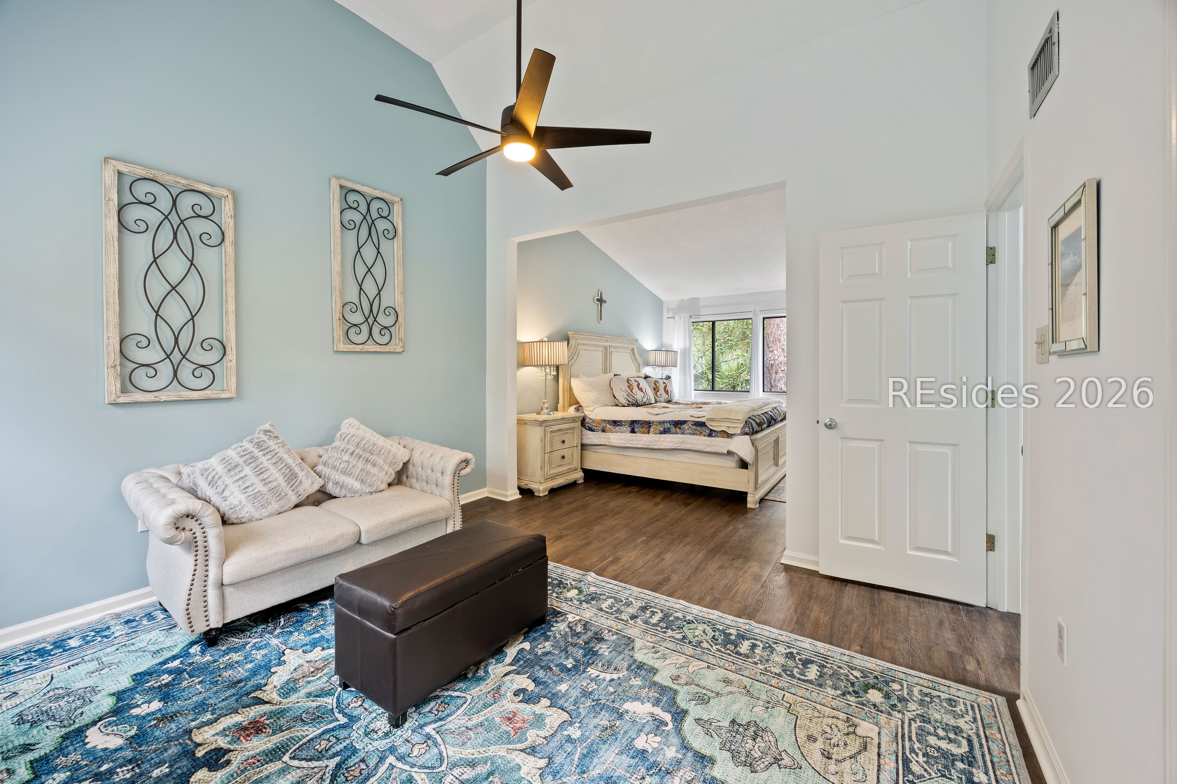 10 Compass Point Unit: 10B