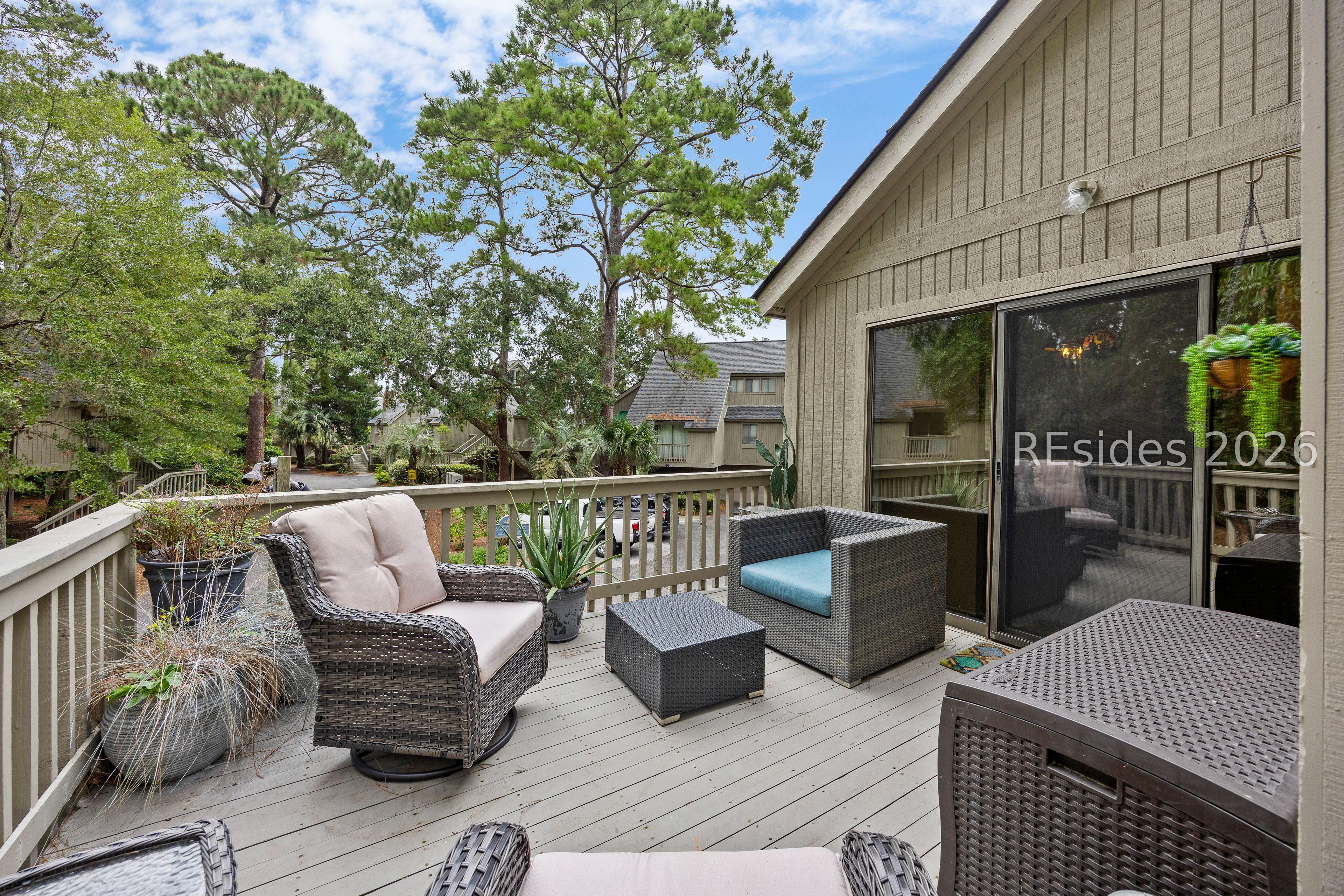 10 Compass Point Unit: 10B