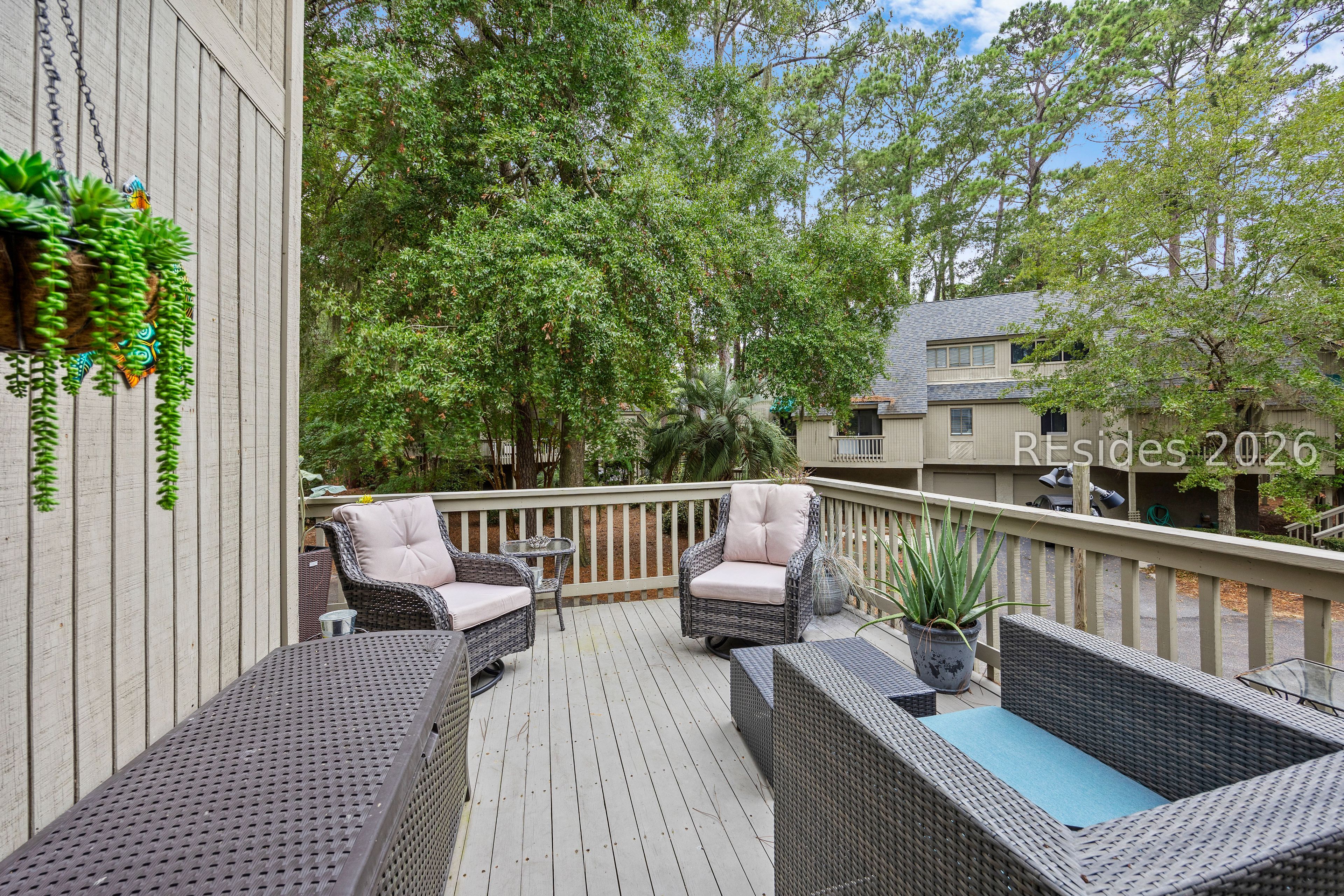10 Compass Point Unit: 10B