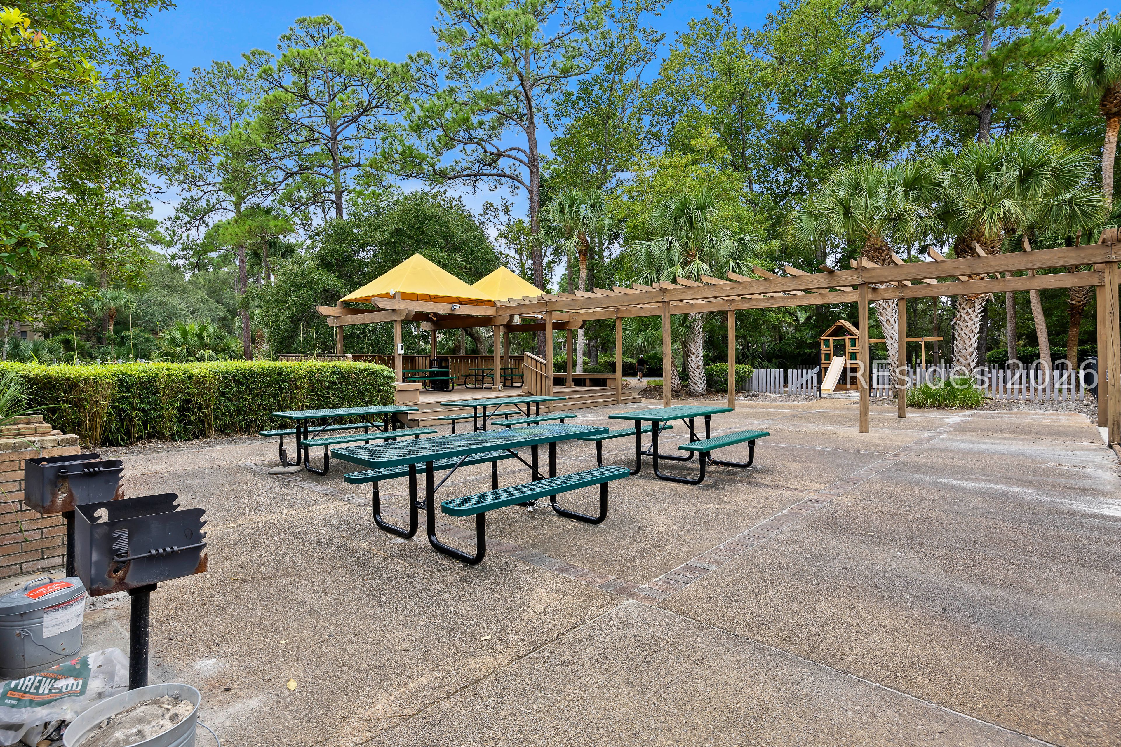 10 Compass Point Unit: 10B