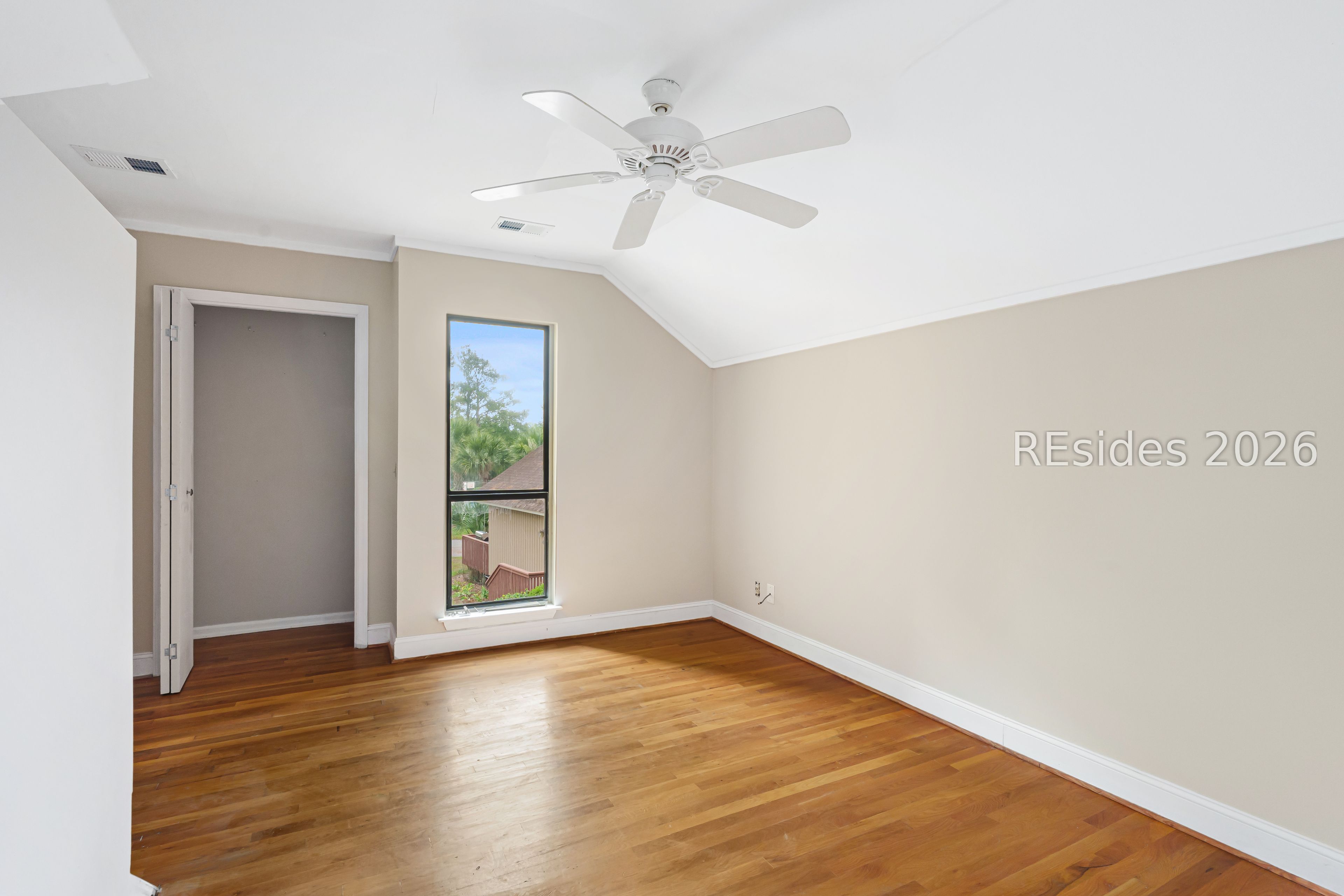 42 Wee Road Unit: 42