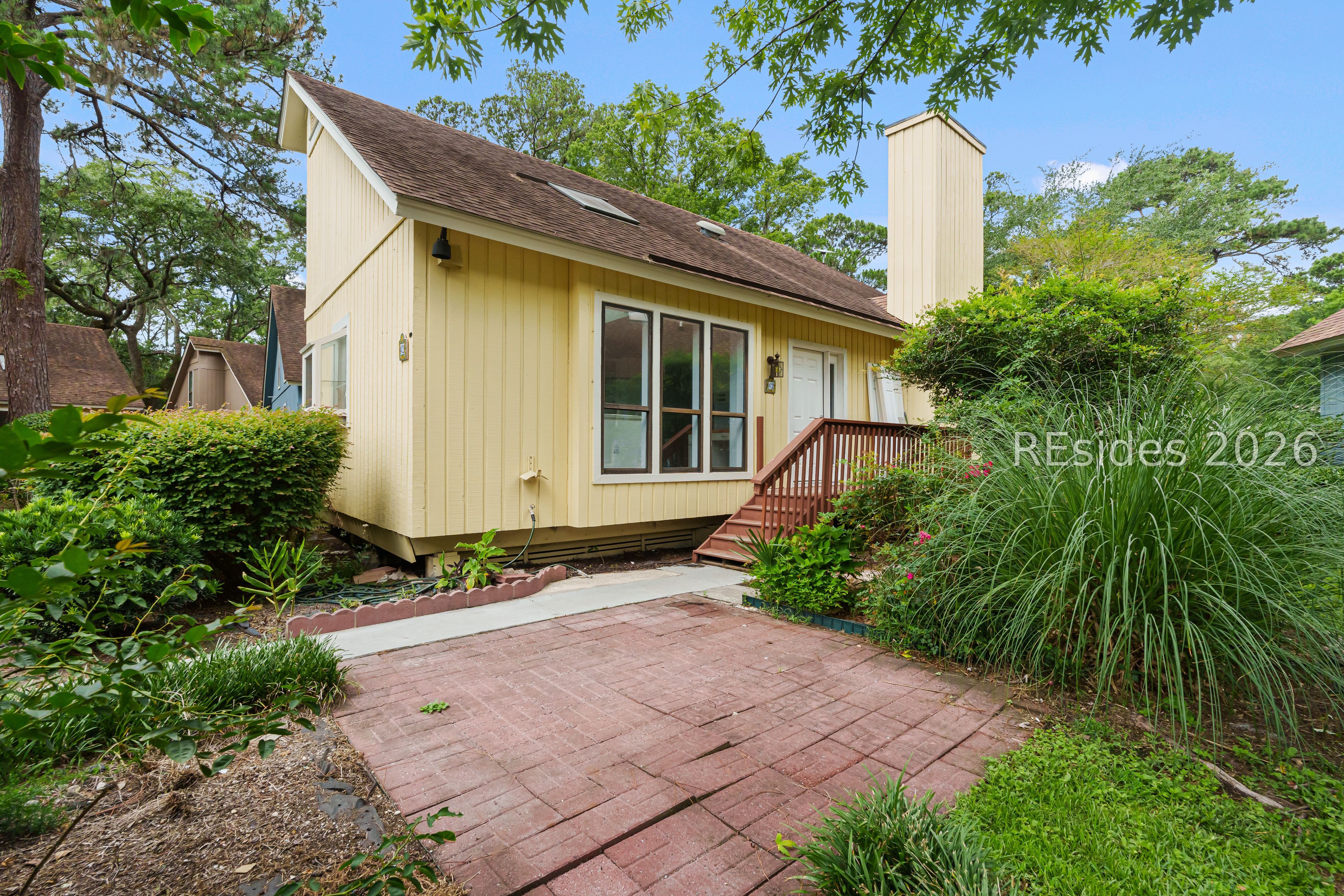 42 Wee Road Unit: 42