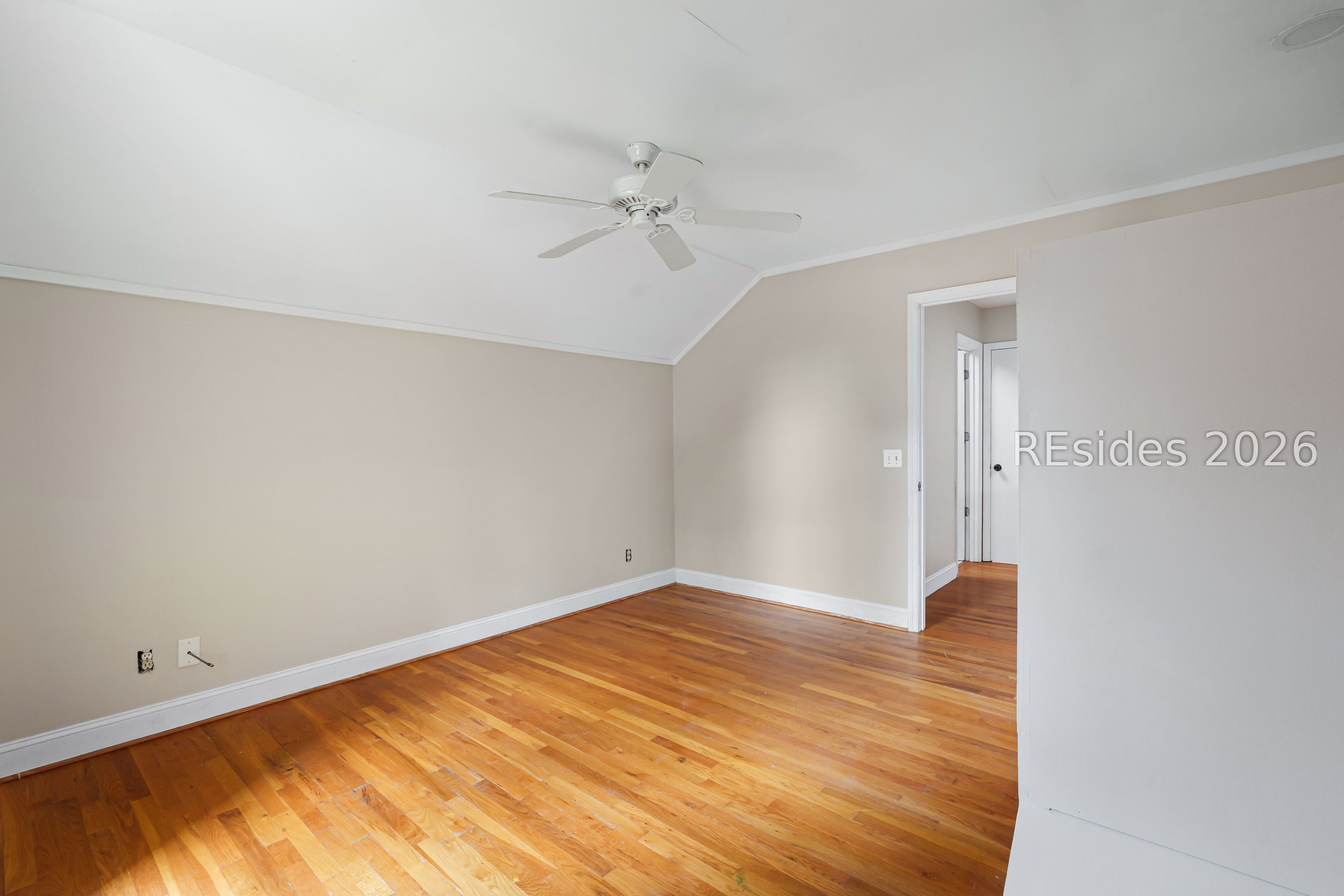 42 Wee Road Unit: 42