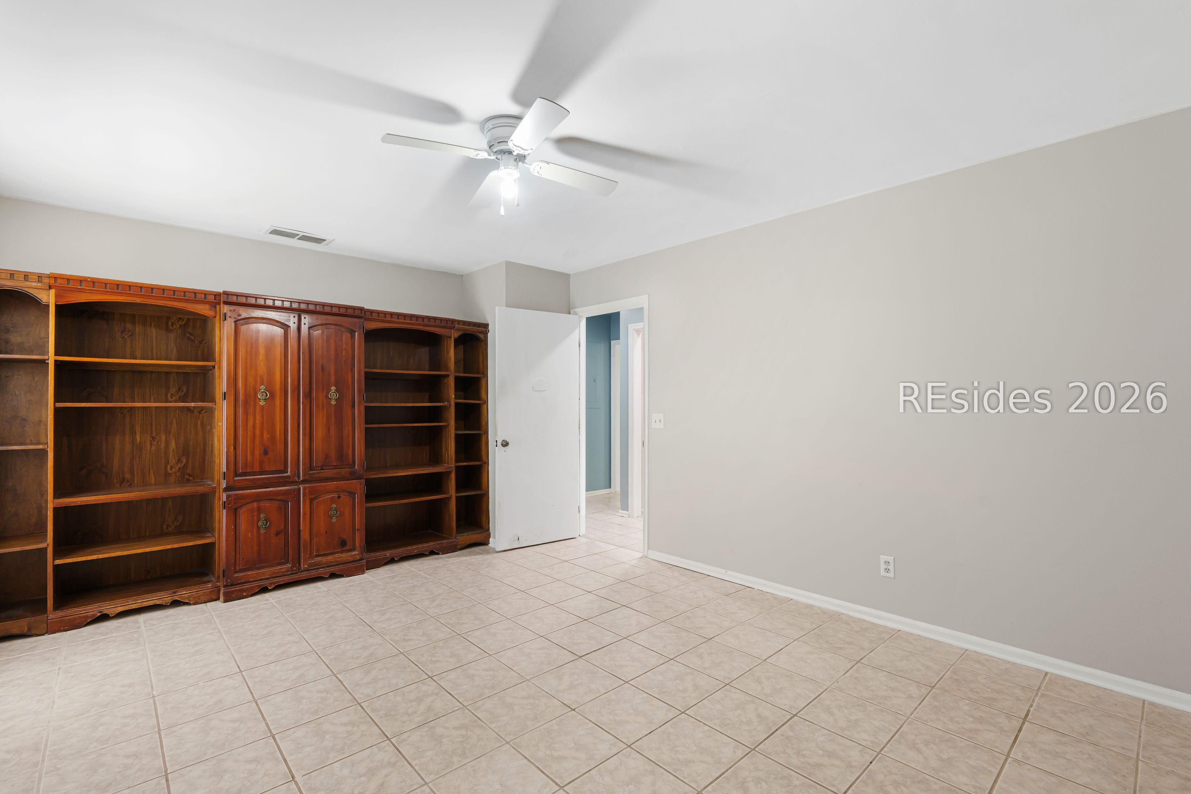42 Wee Road Unit: 42