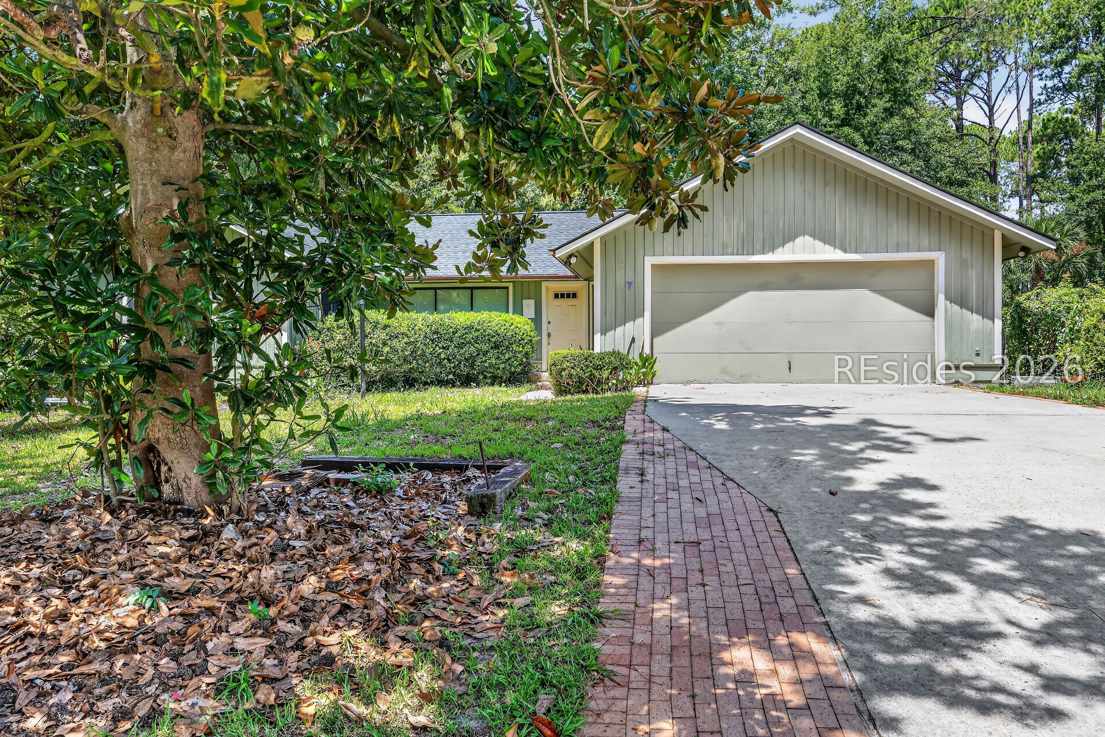 7 Bay Pines Drive