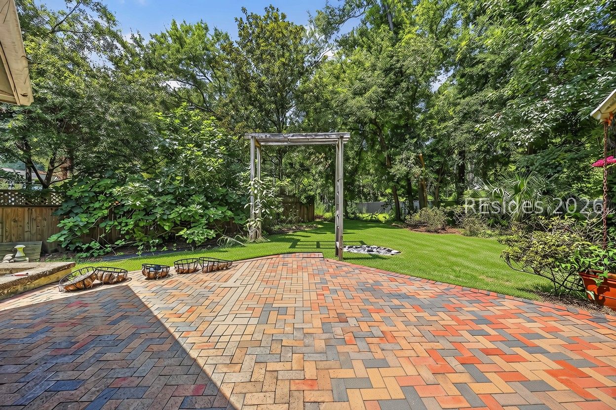 7 Bay Pines Drive
