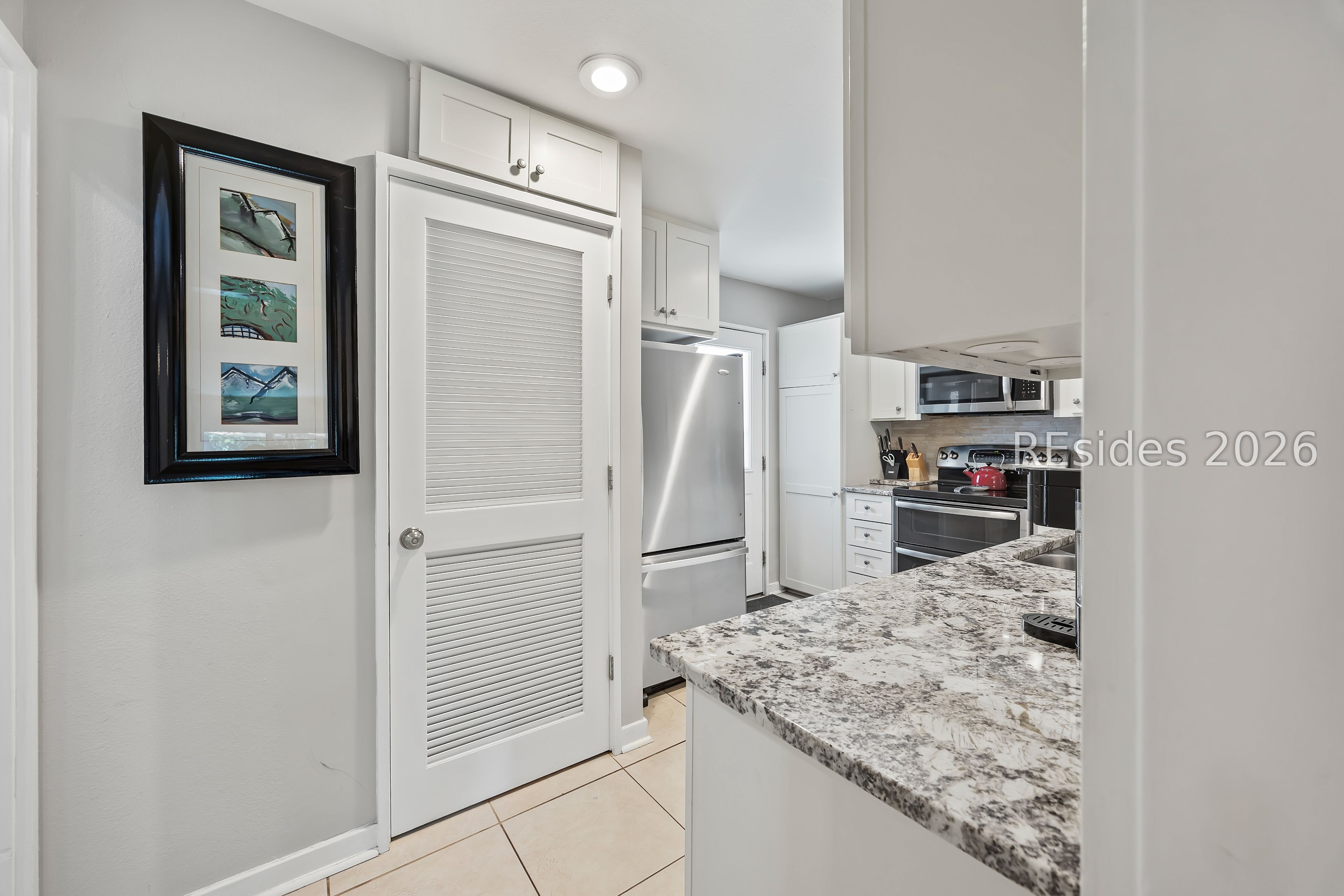 45 Queens Folly Road Unit: 640