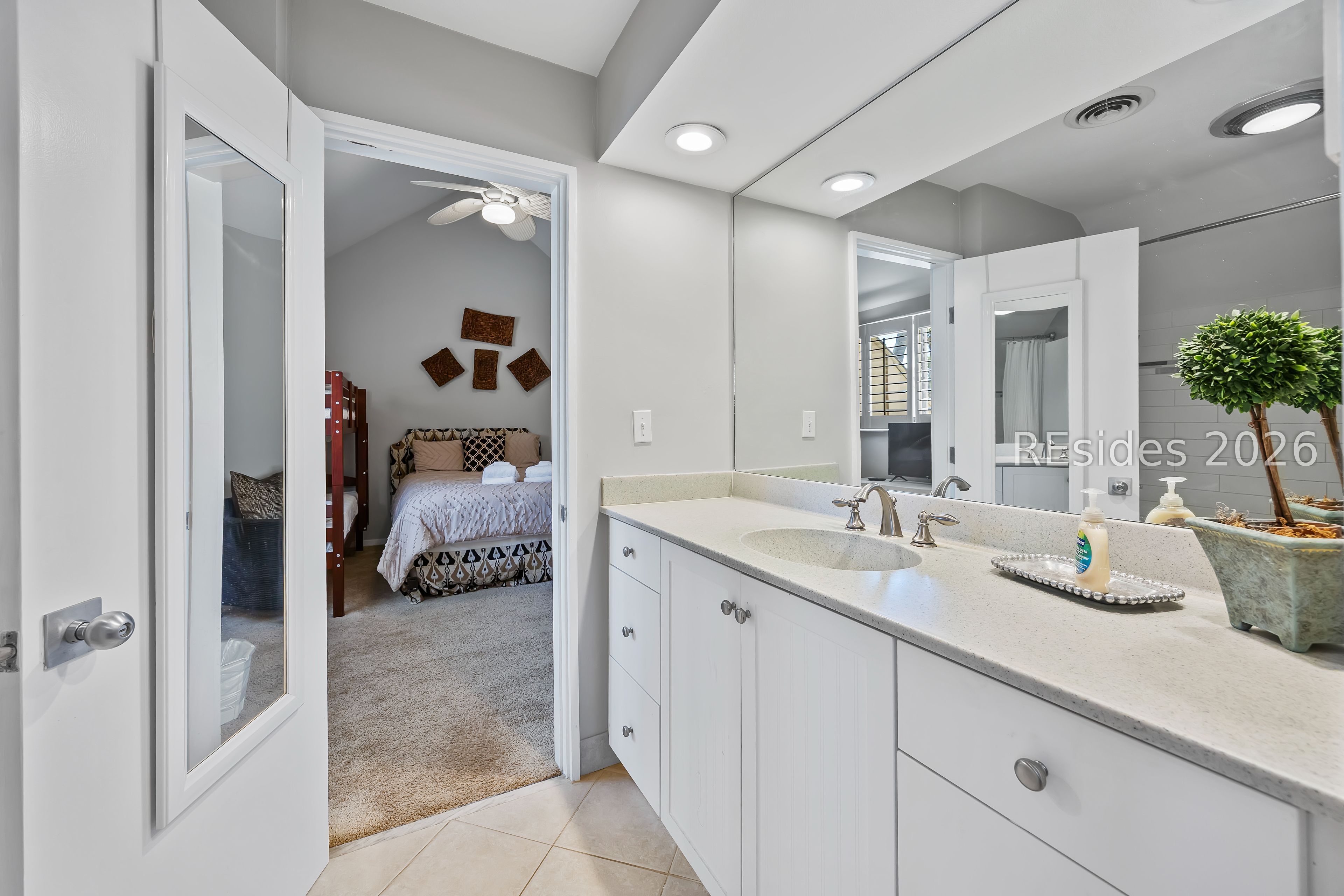 45 Queens Folly Road Unit: 640