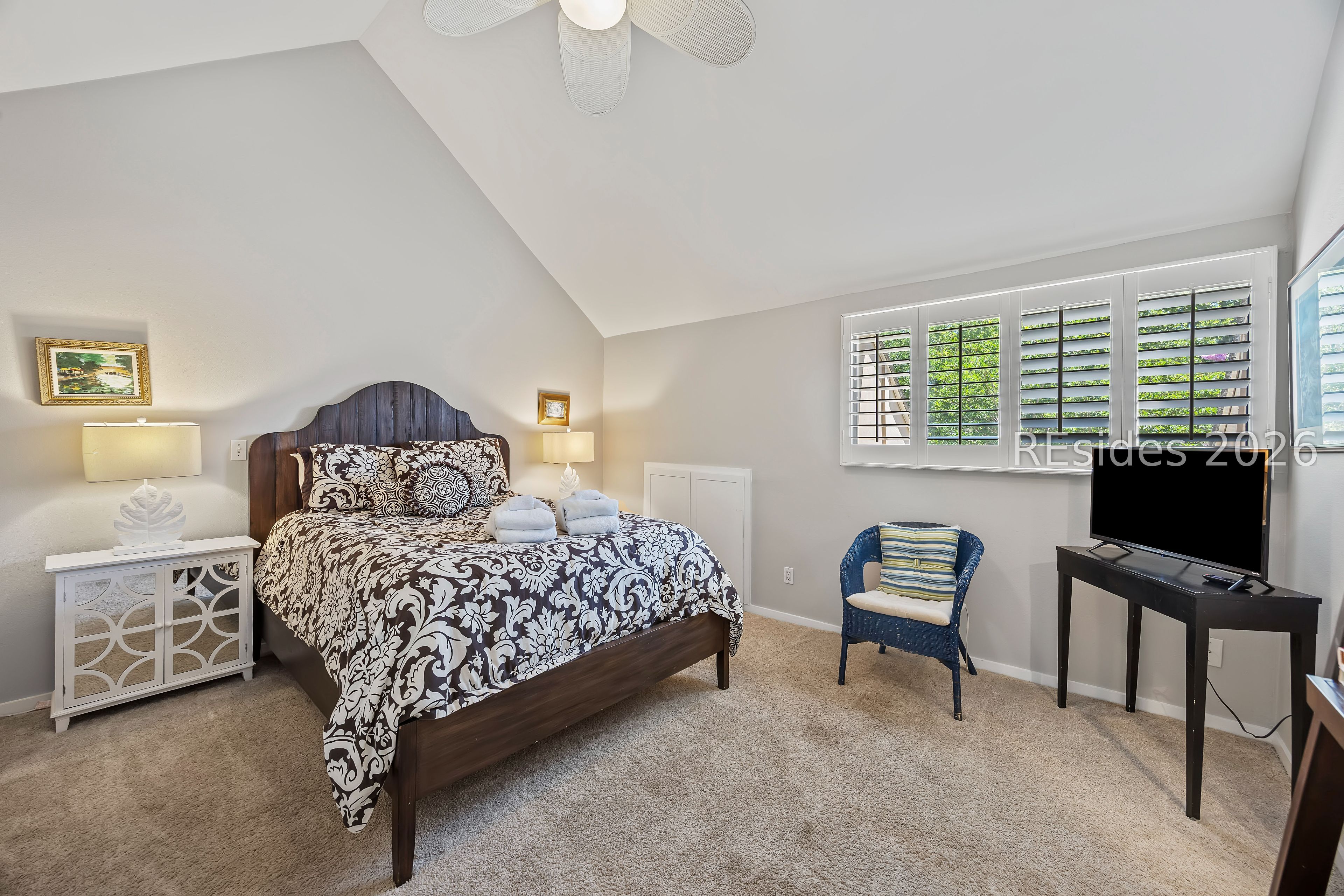 45 Queens Folly Road Unit: 640
