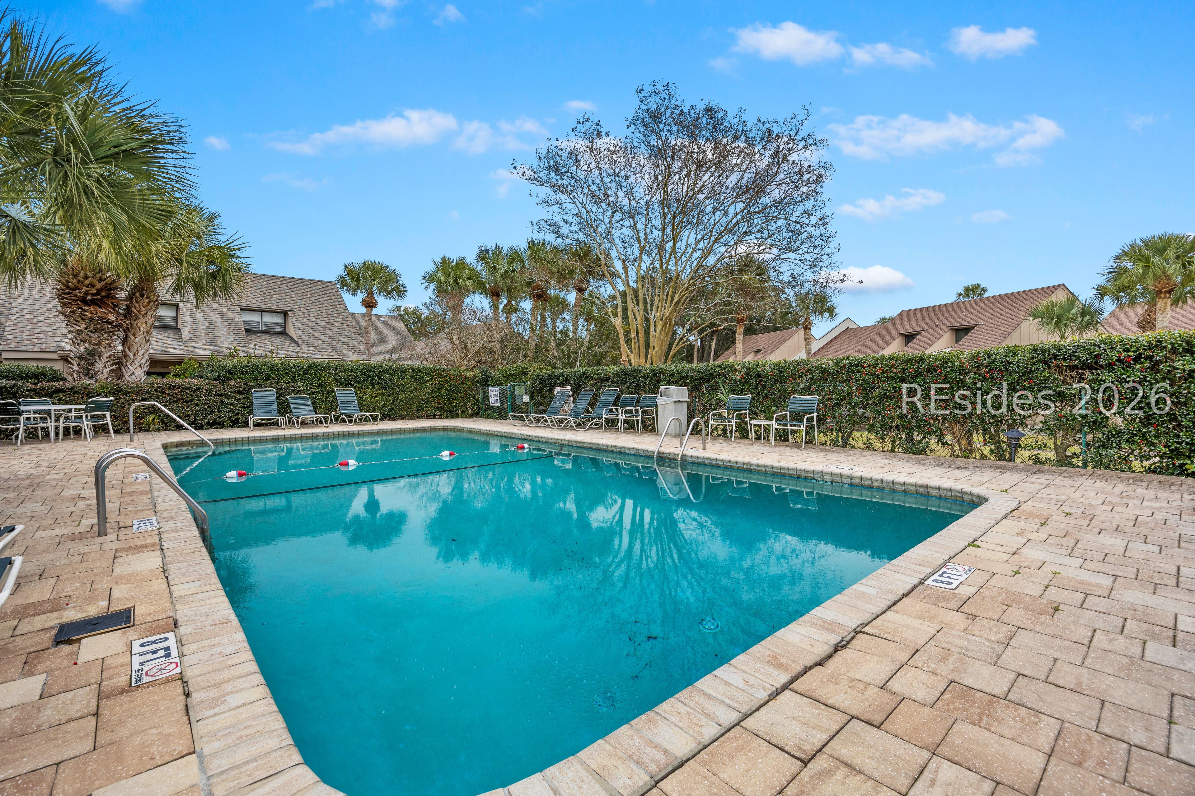 45 Queens Folly Road Unit: 640