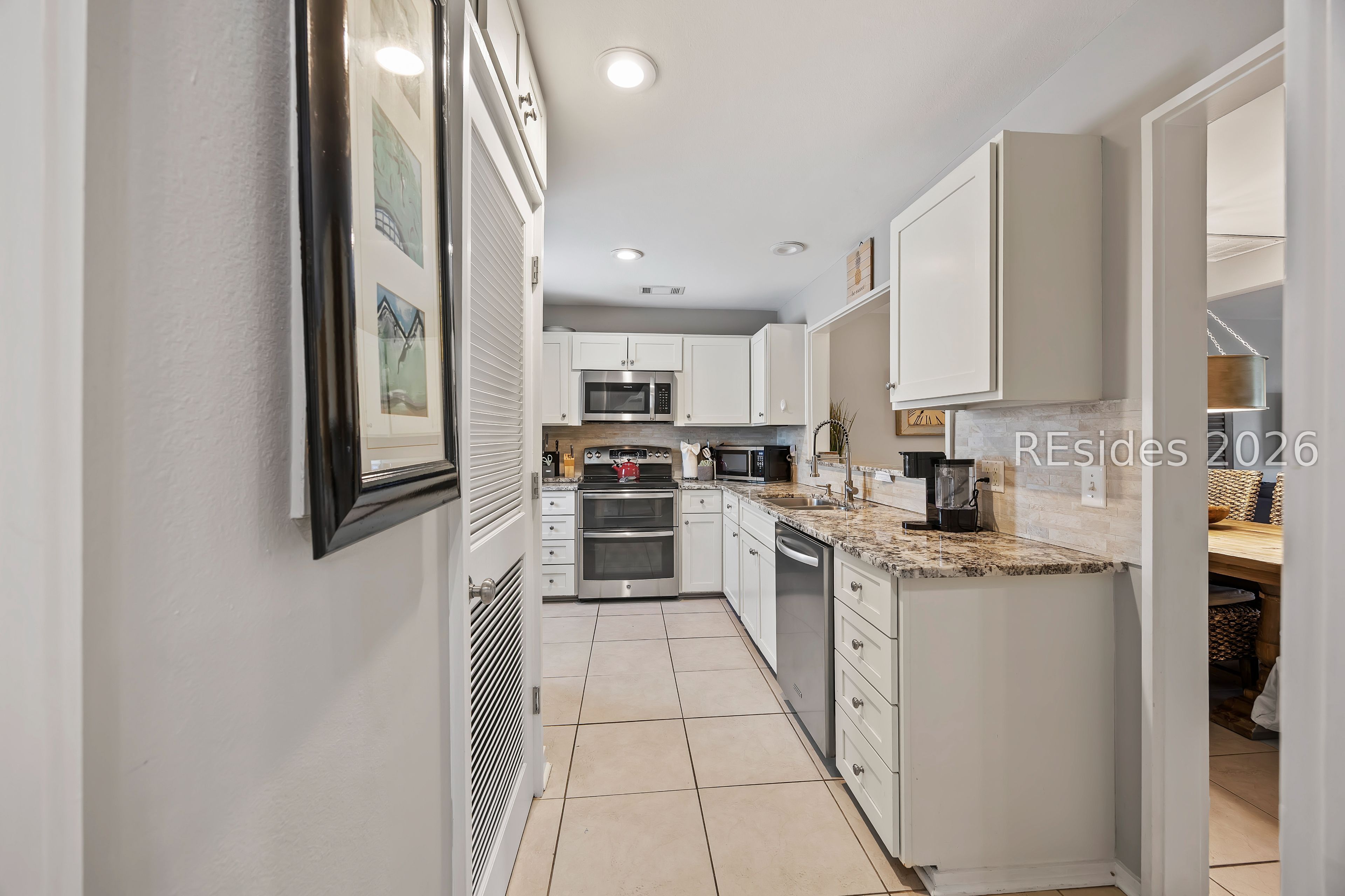 45 Queens Folly Road Unit: 640