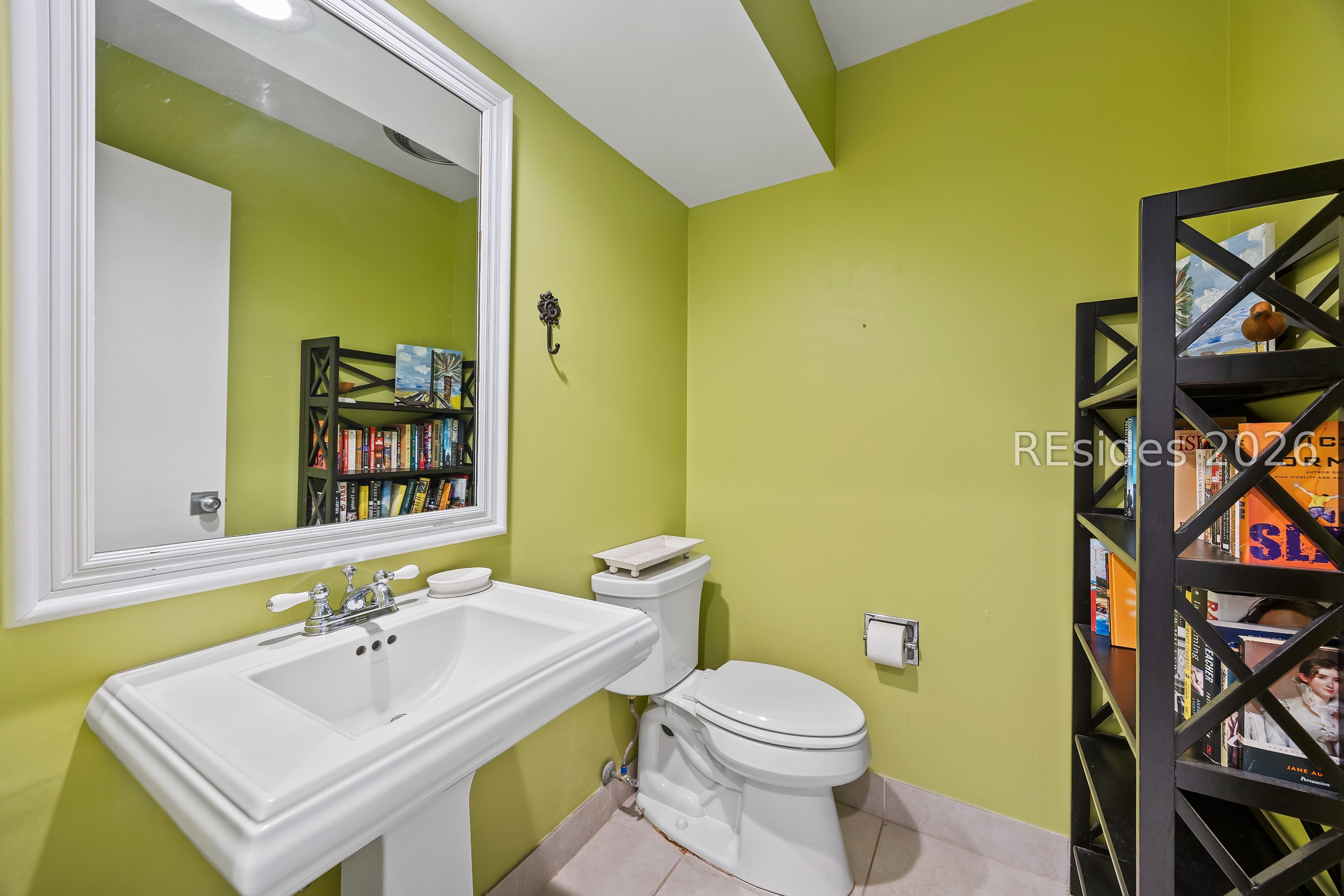 45 Queens Folly Road Unit: 640