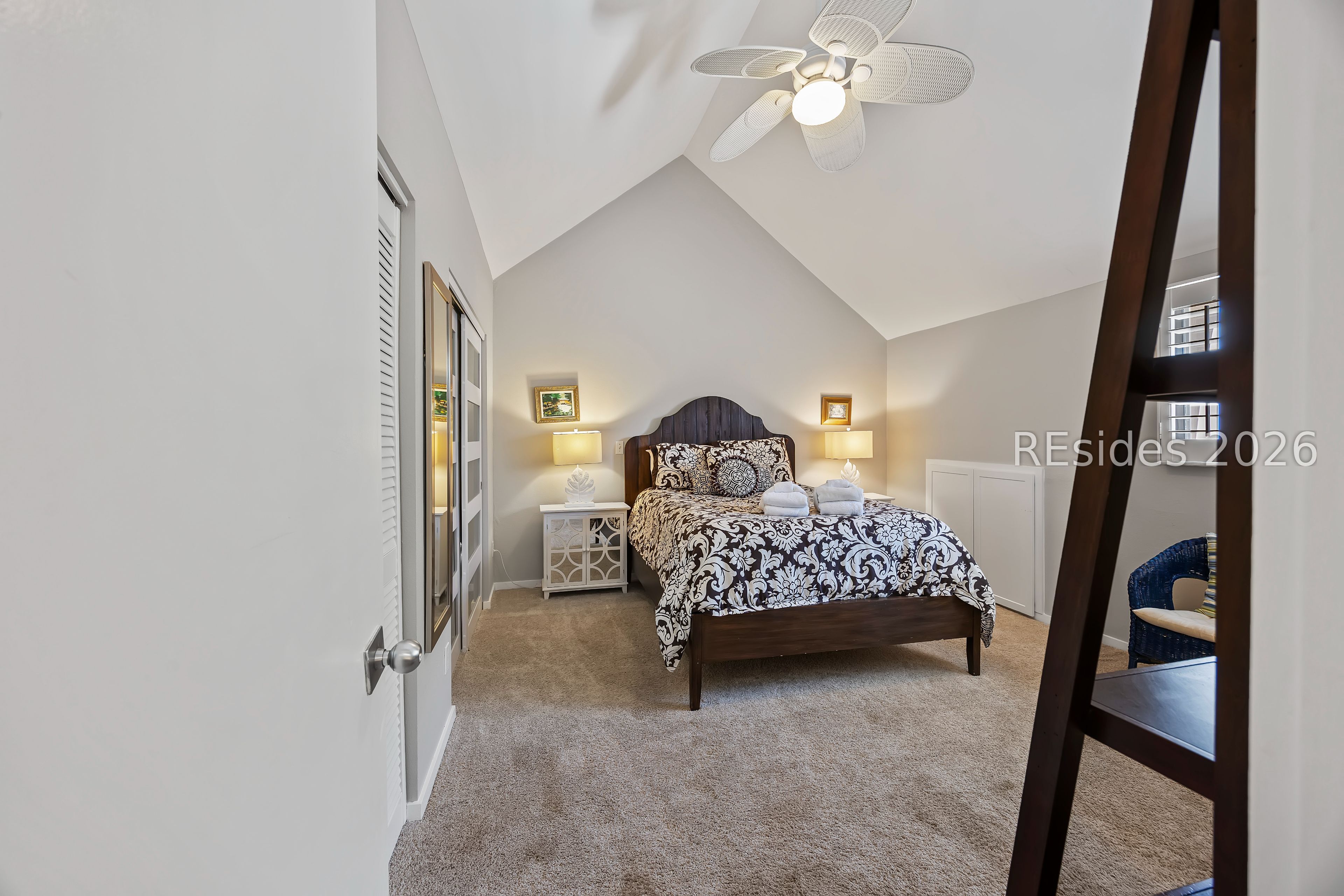 45 Queens Folly Road Unit: 640