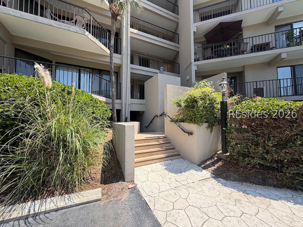 10 S Forest Beach Drive Unit: 104
