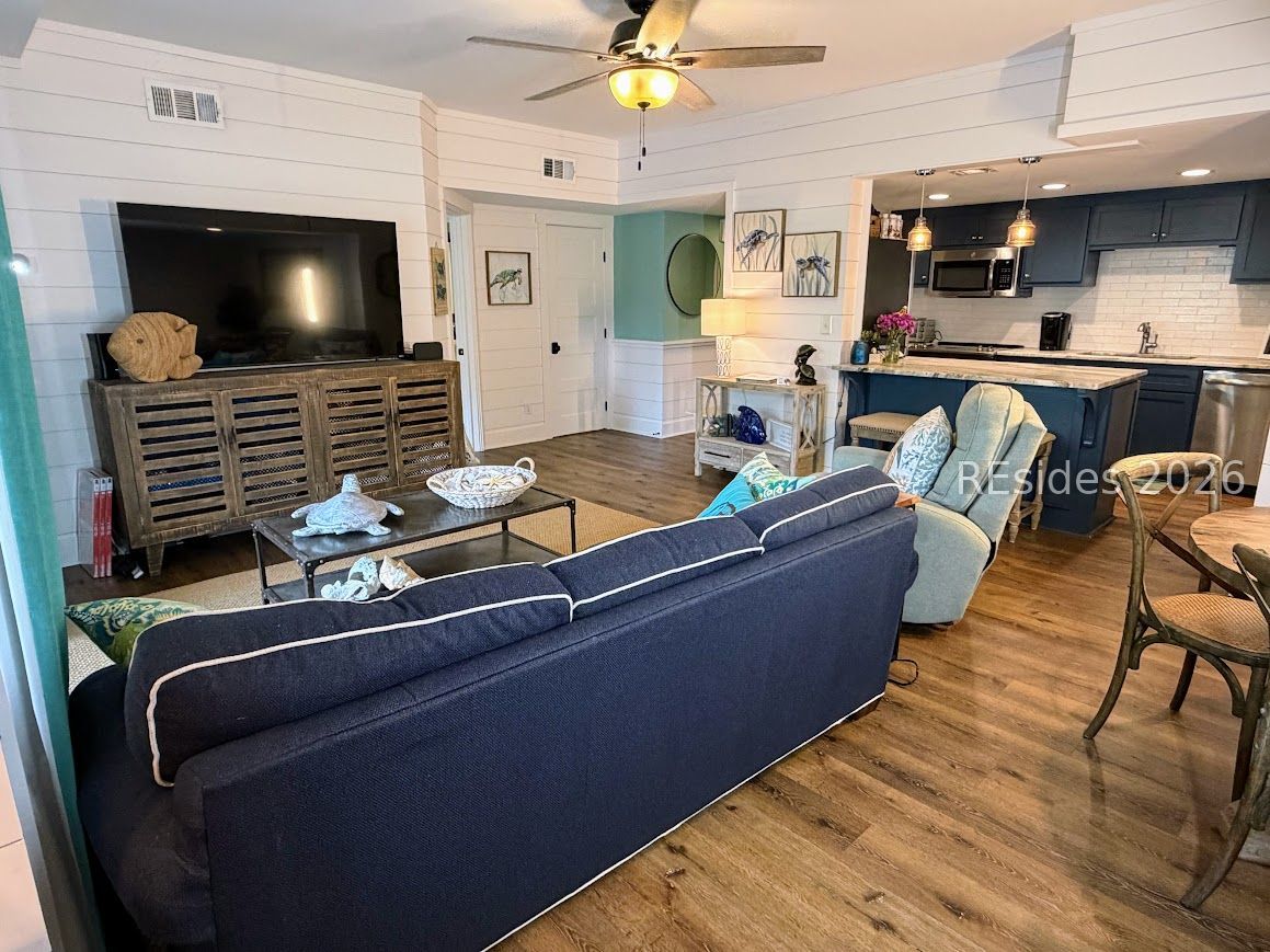 10 S Forest Beach Drive Unit: 104