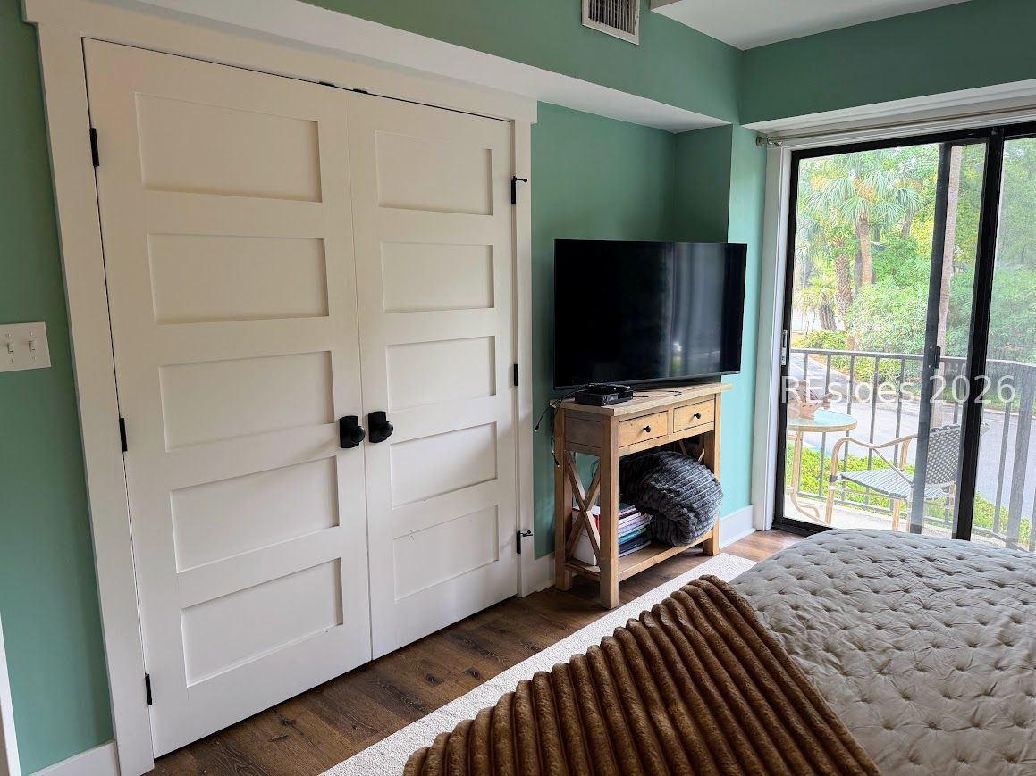 10 S Forest Beach Drive Unit: 104