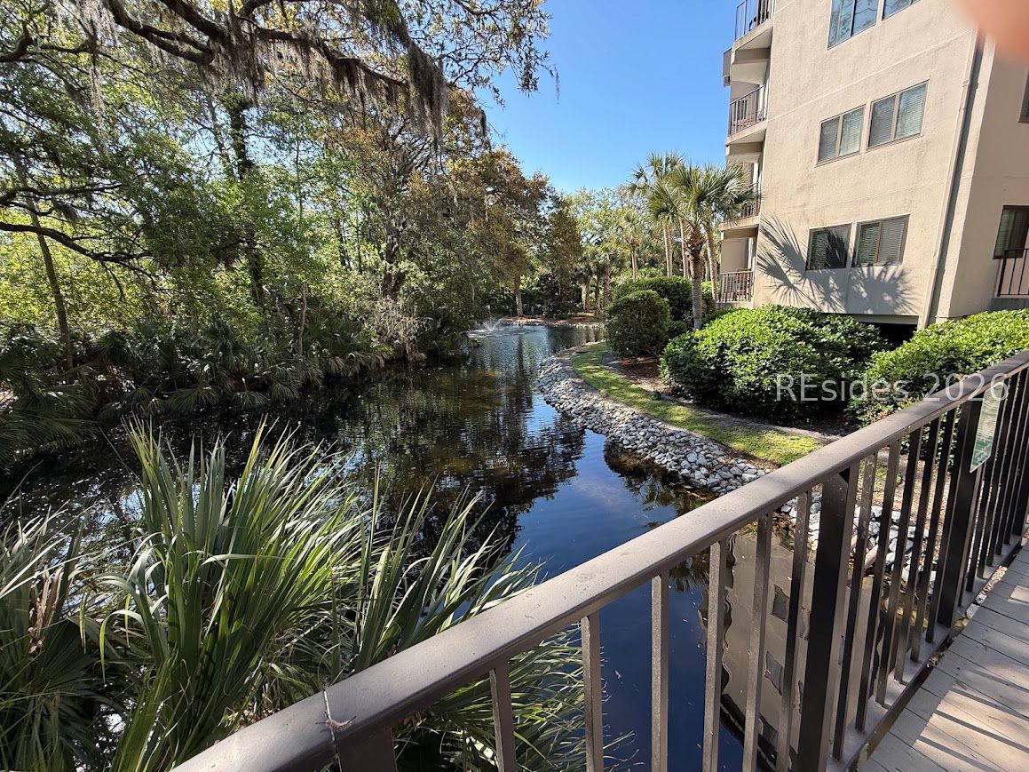 10 S Forest Beach Drive Unit: 104
