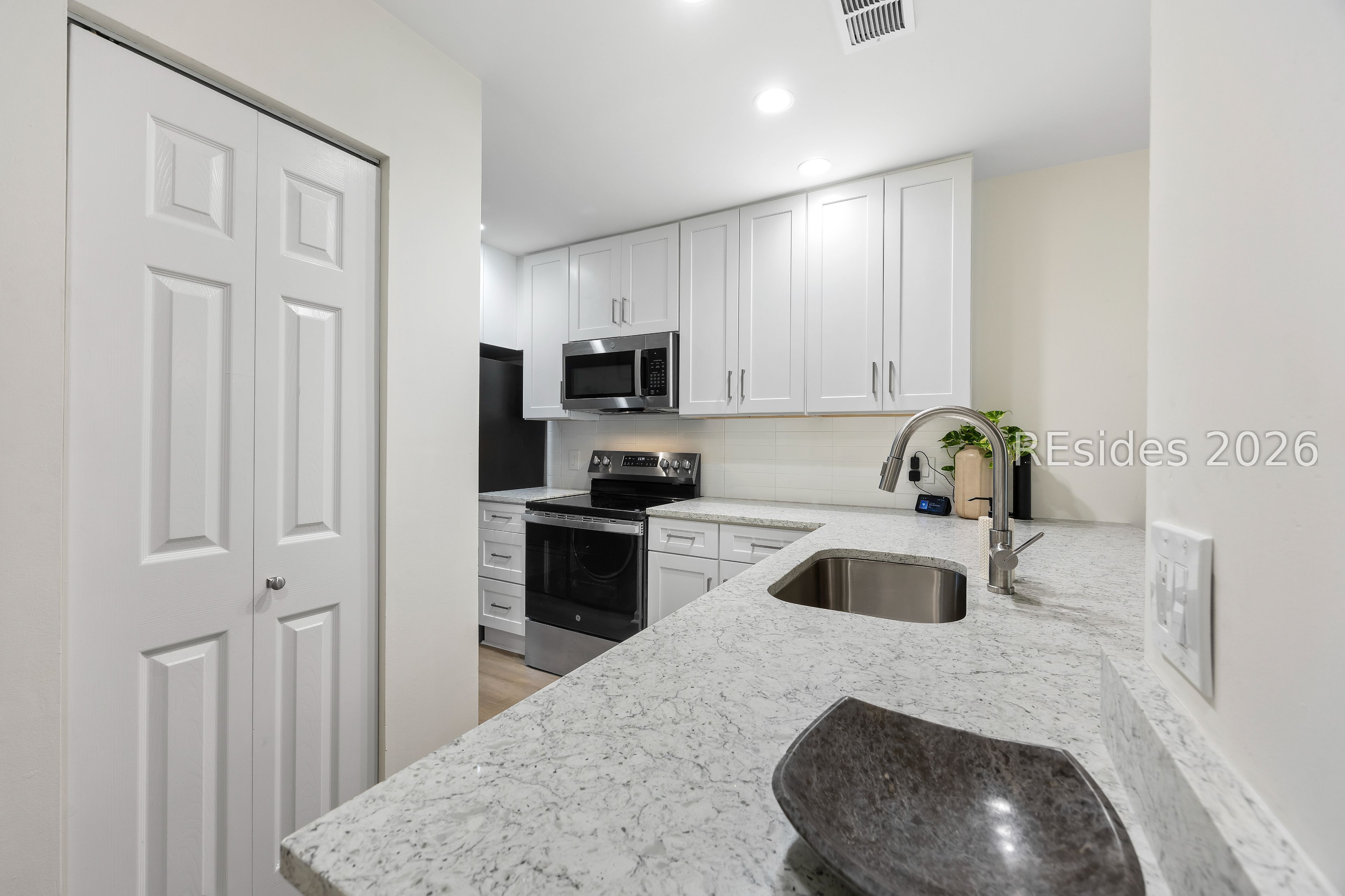 96 Mathews Drive Unit: 142