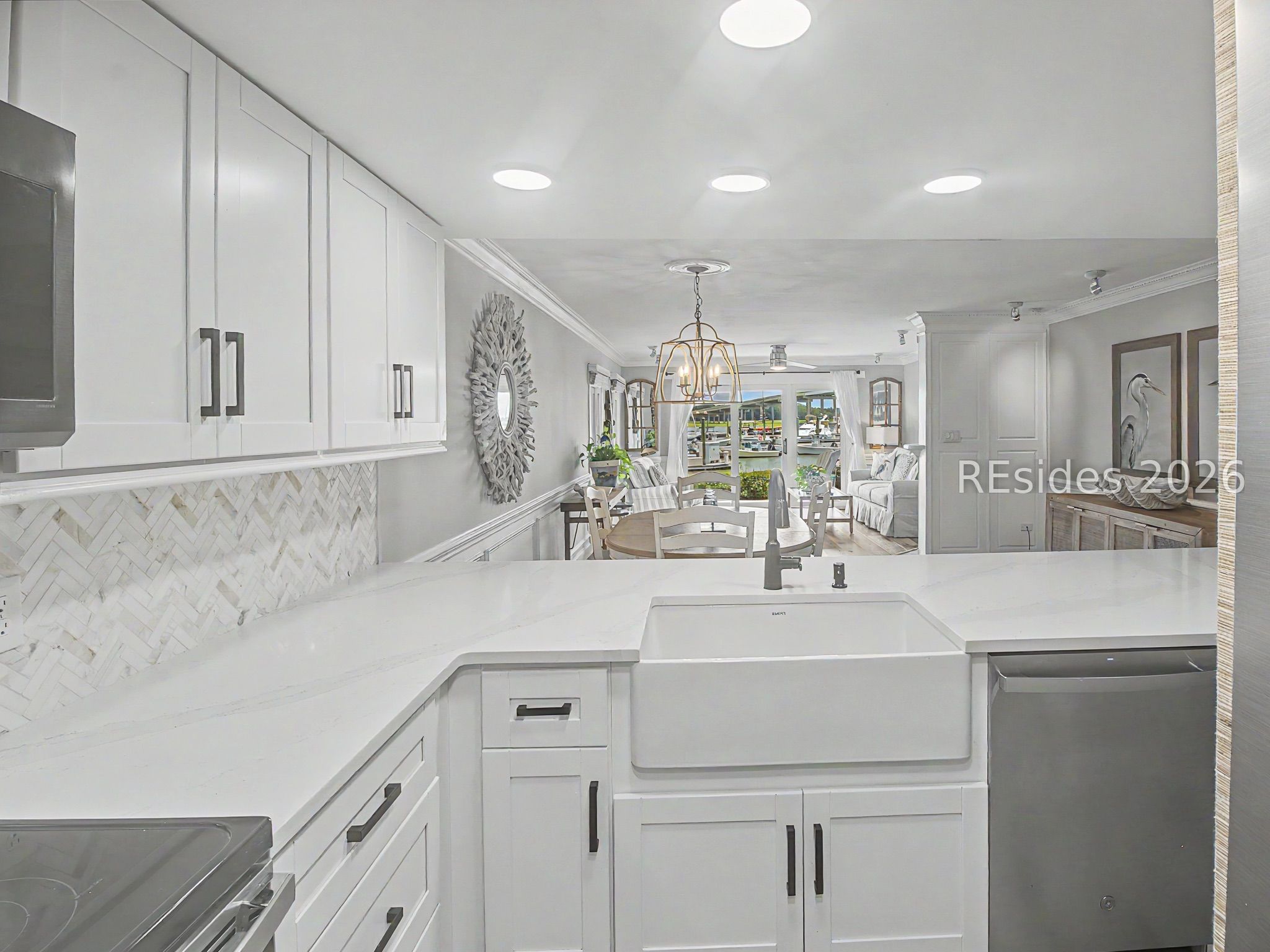 90 Helmsman Way Unit: 101B
