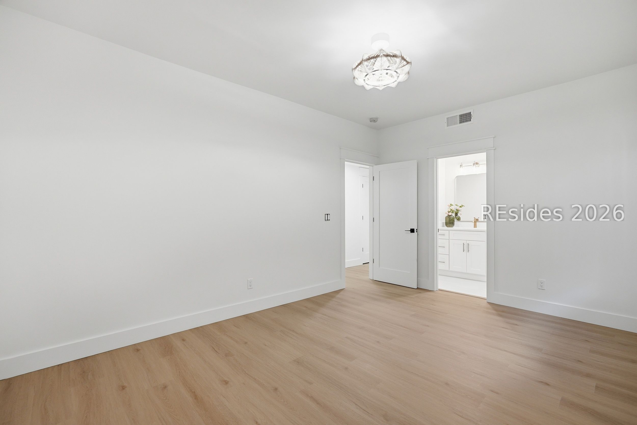 5 Newport Drive Unit: 7102