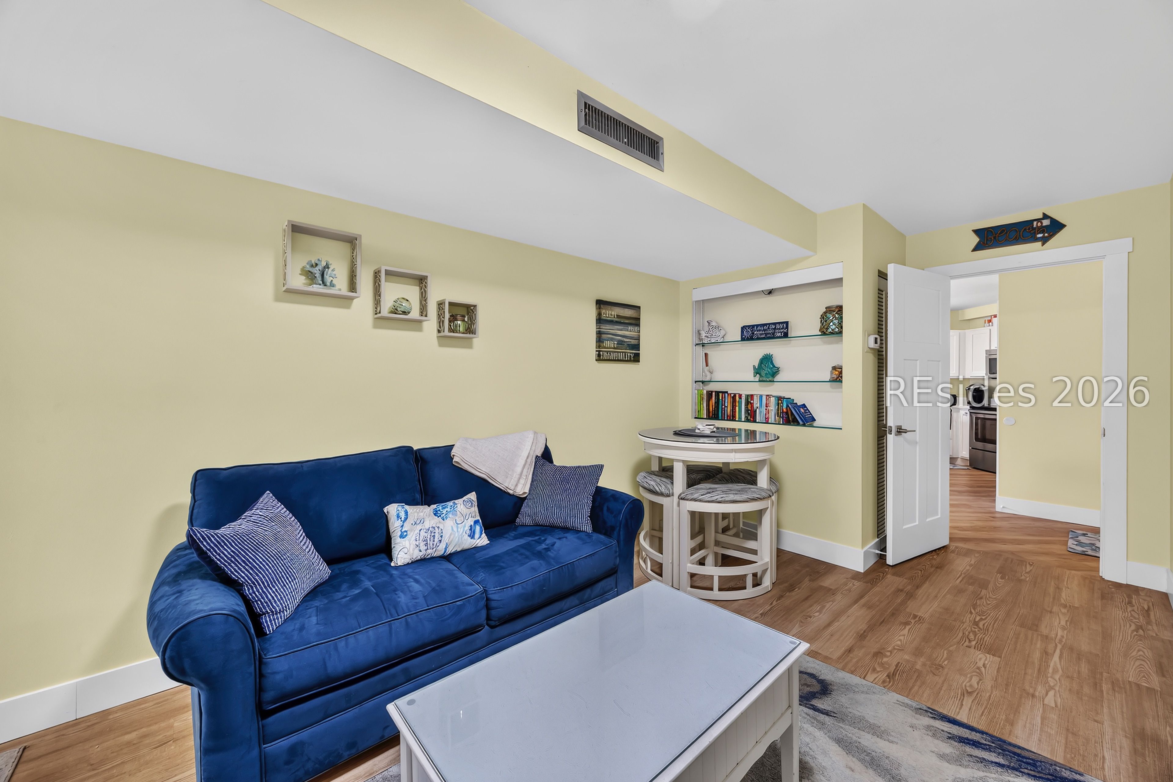 10 Lemoyne Avenue Unit: 413