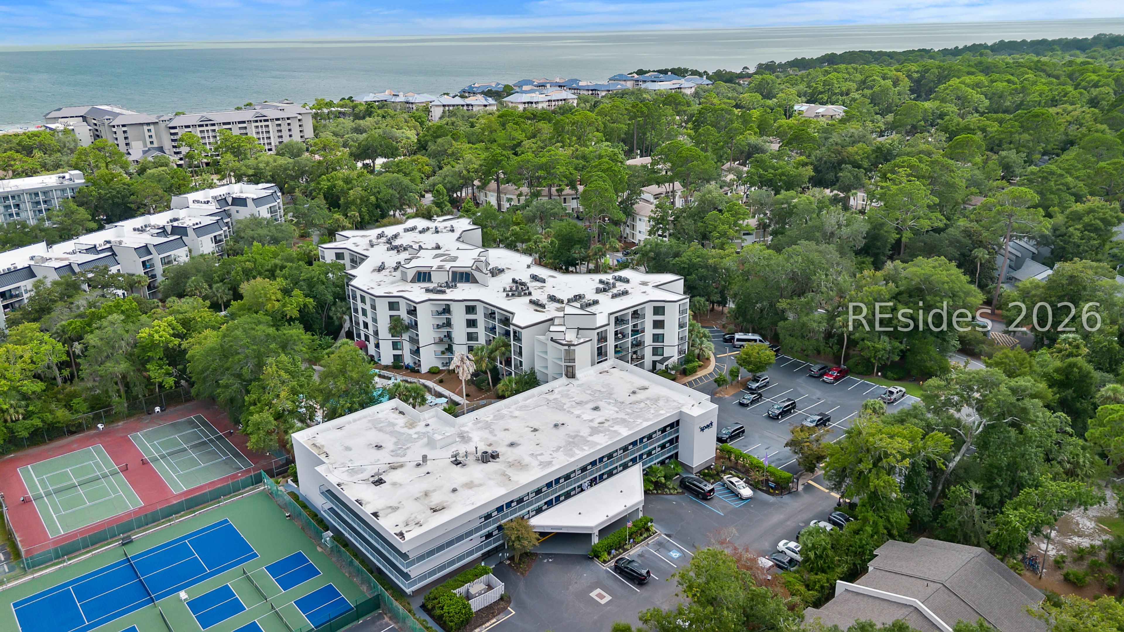 10 Lemoyne Avenue Unit: 413