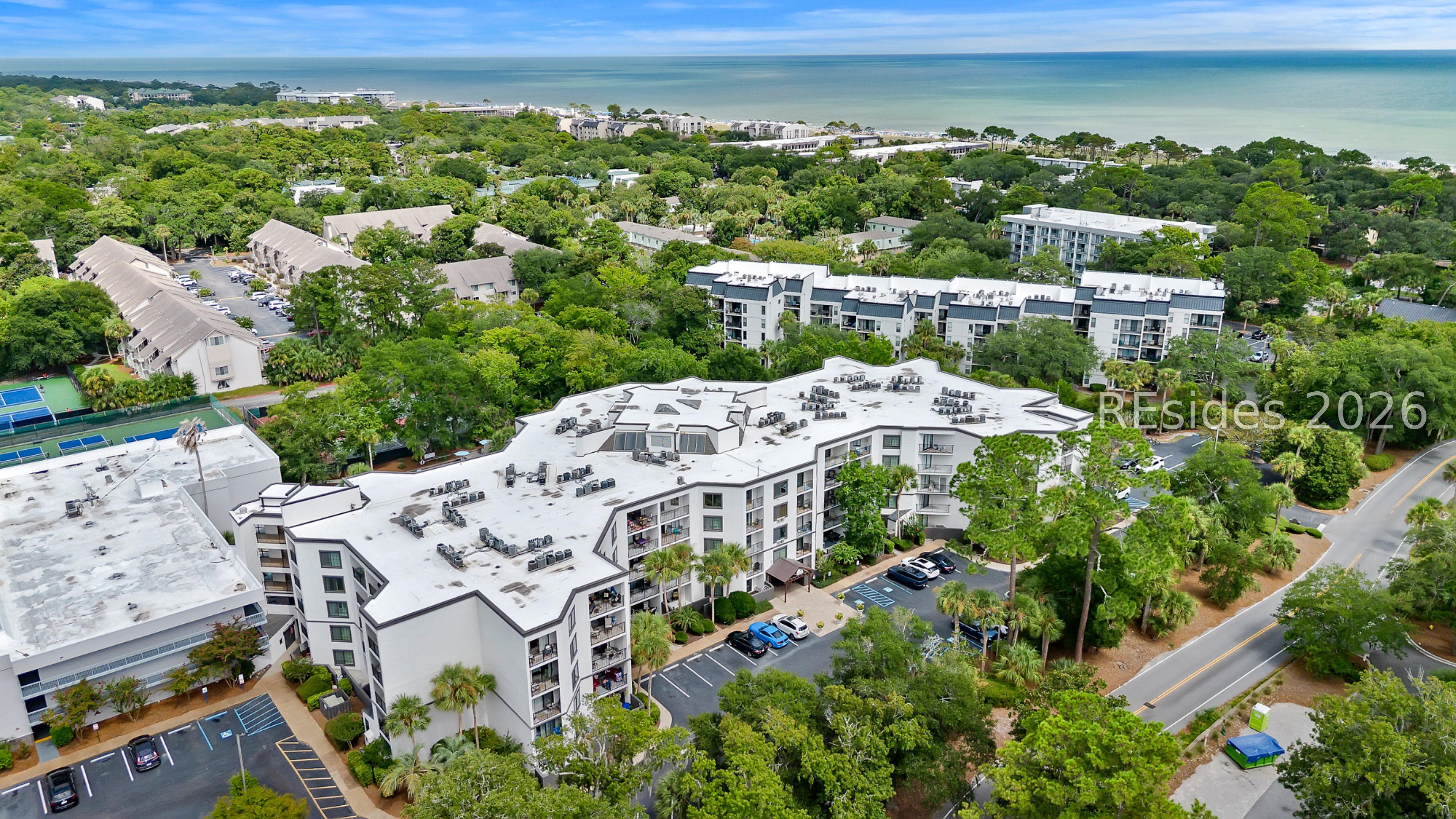 10 Lemoyne Avenue Unit: 413