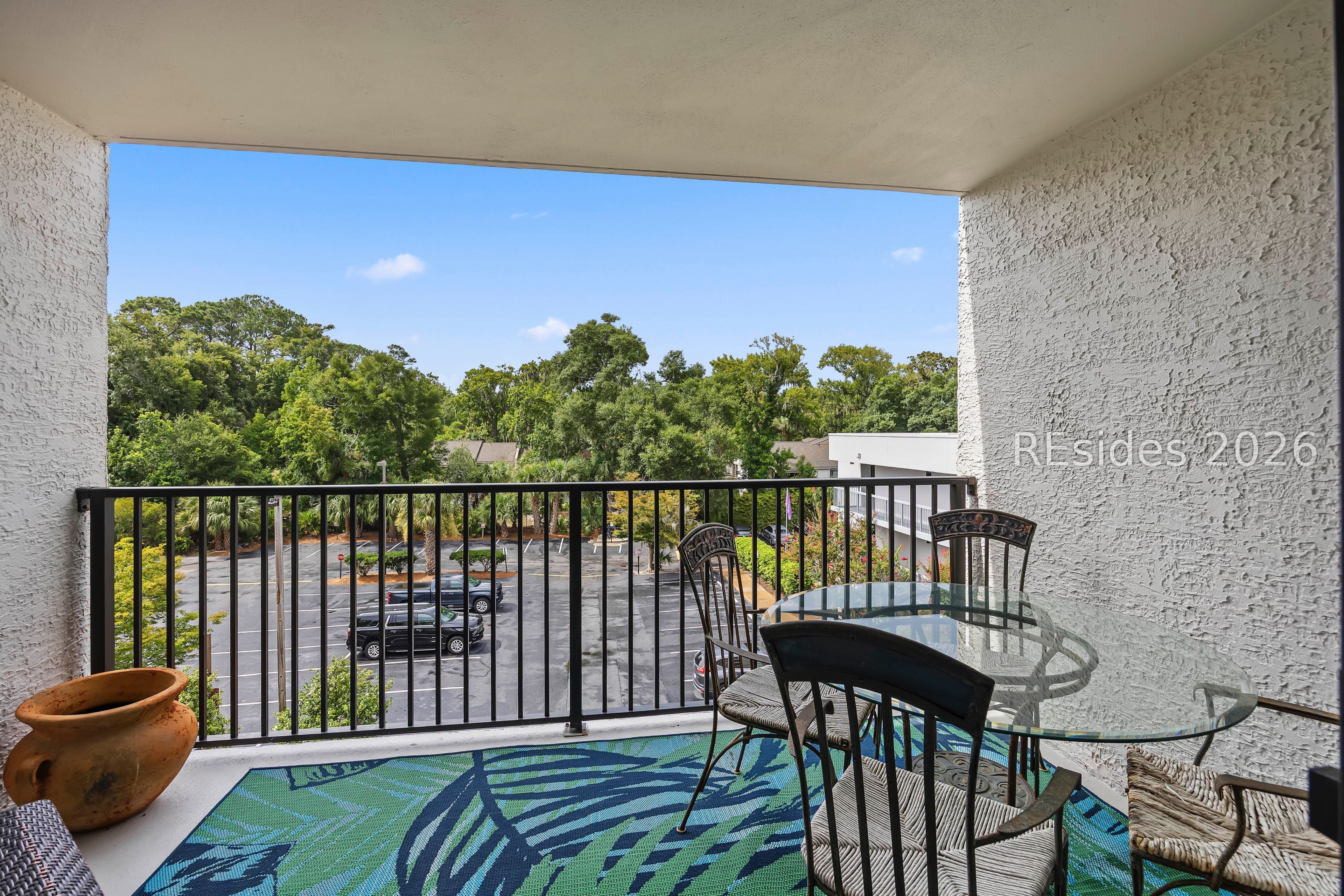 10 Lemoyne Avenue Unit: 413