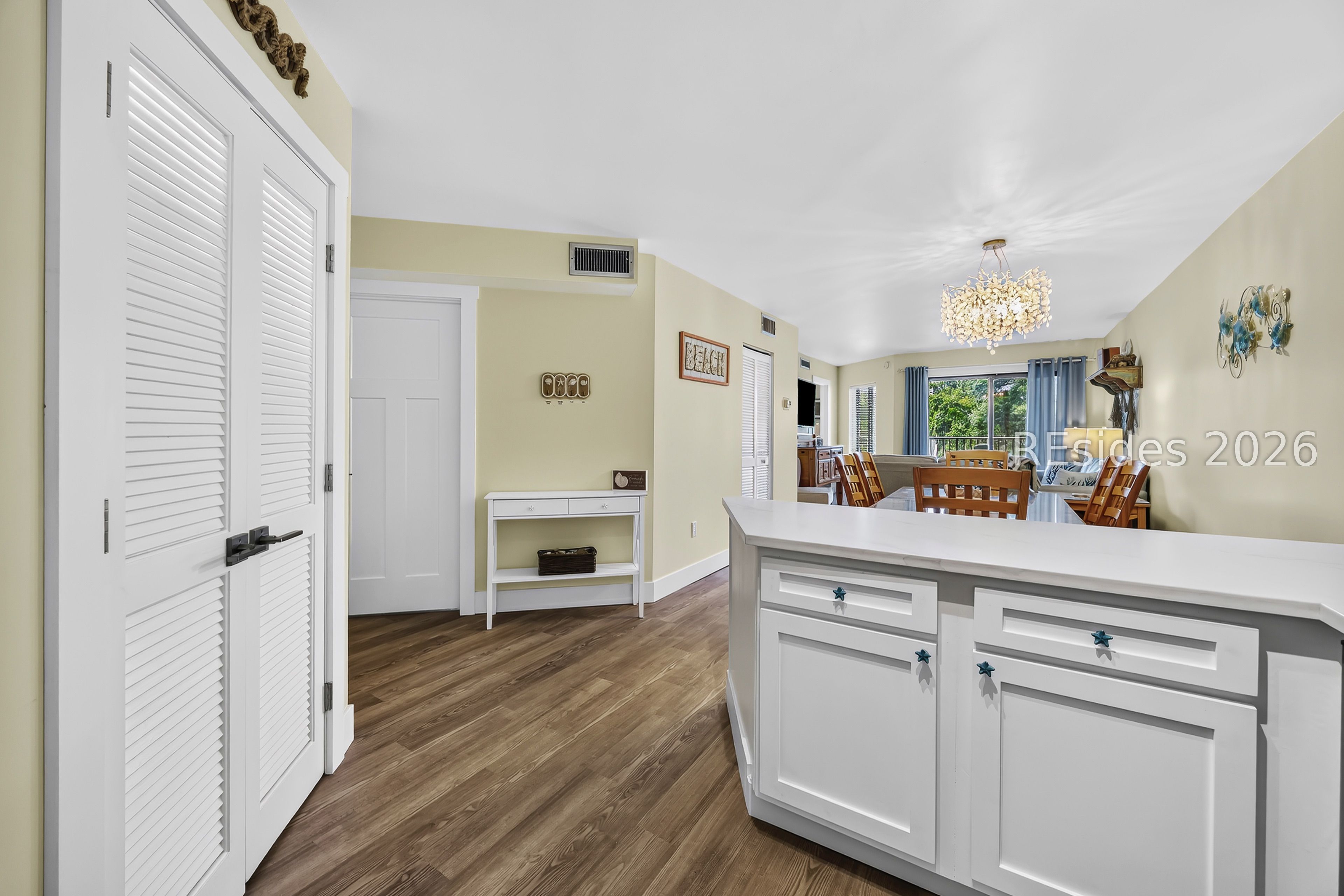 10 Lemoyne Avenue Unit: 413