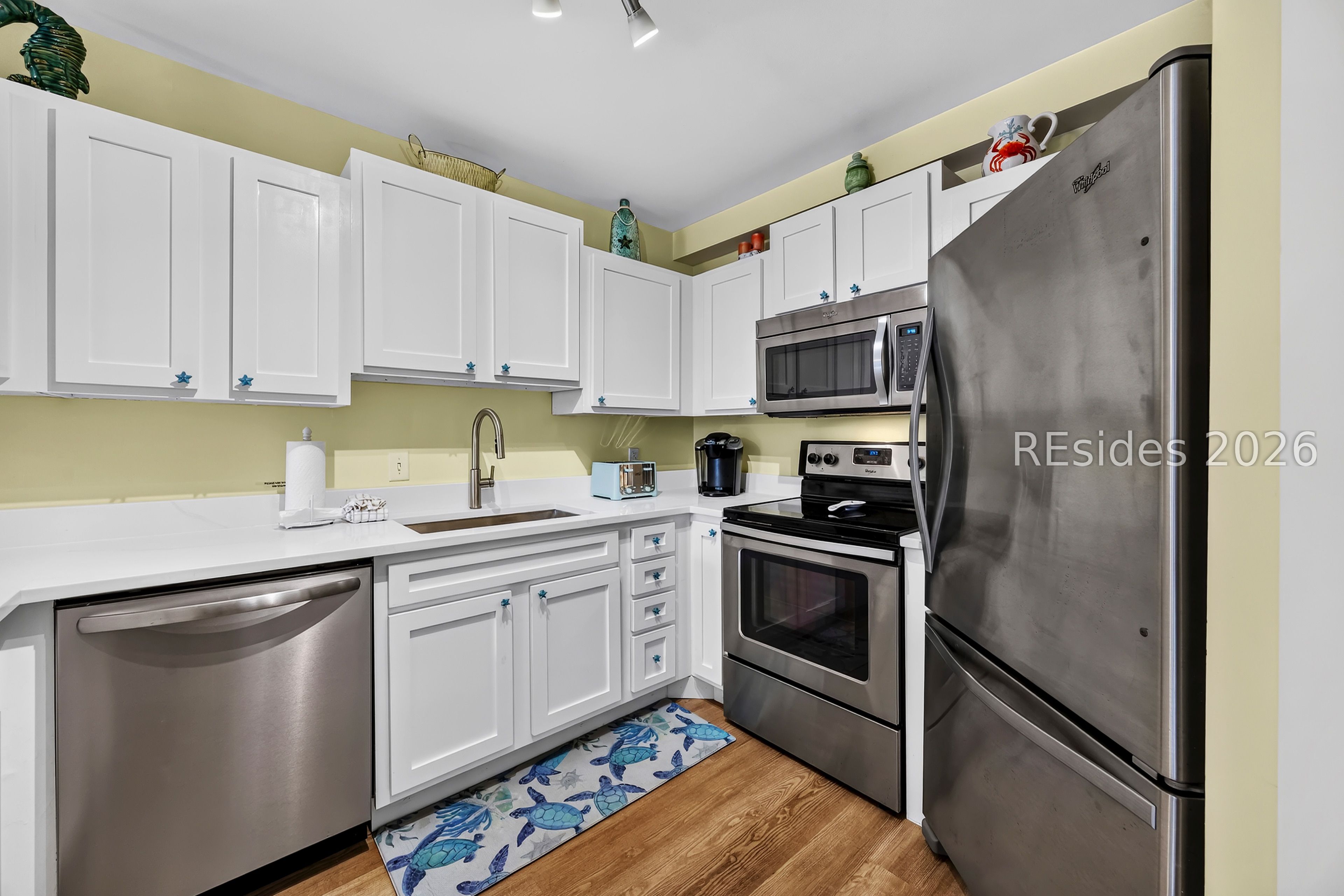 10 Lemoyne Avenue Unit: 413