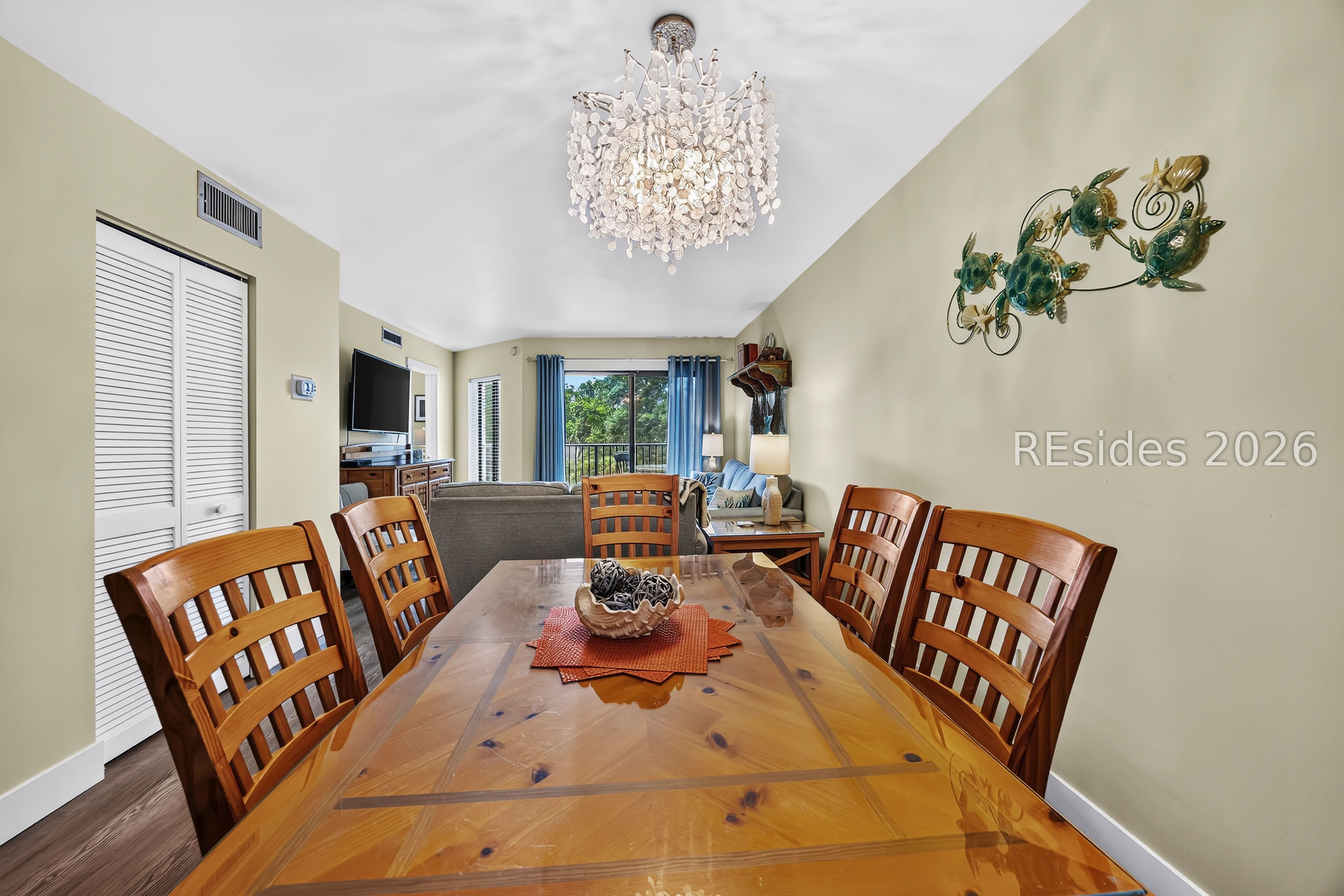 10 Lemoyne Avenue Unit: 413